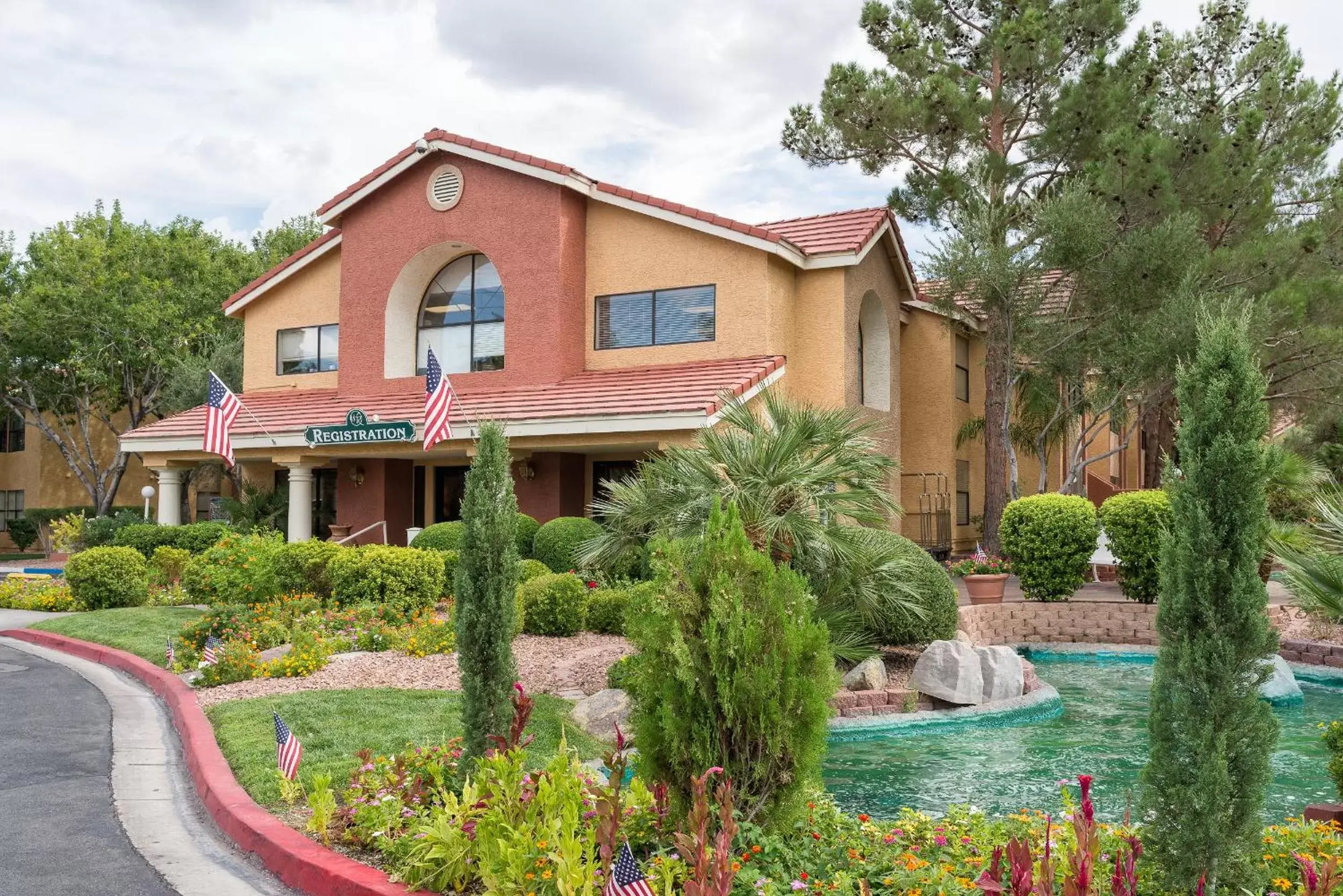 Facade/entrance, Property Building in Westgate Flamingo Bay Resort