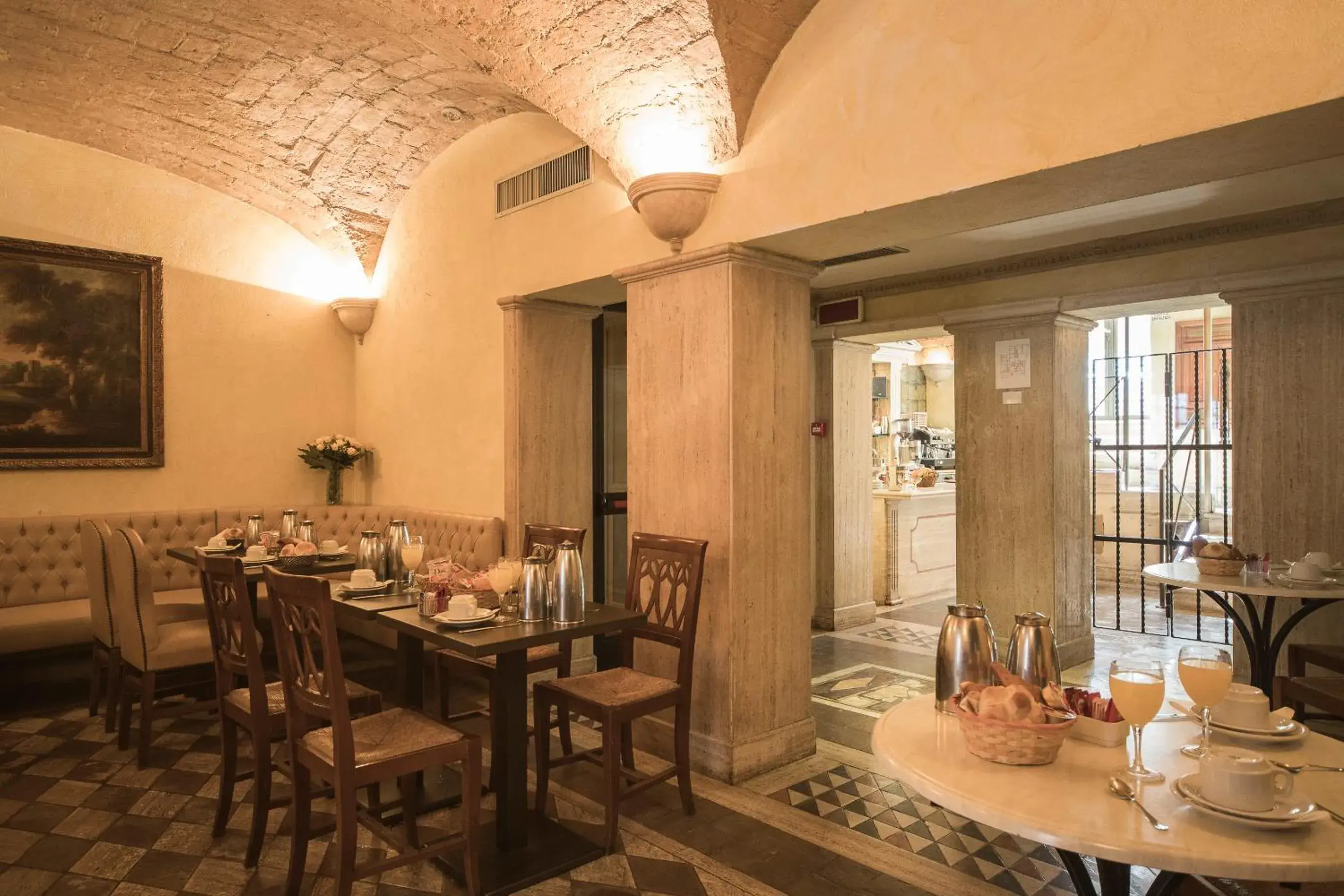 Restaurant/Places to Eat in Donatello