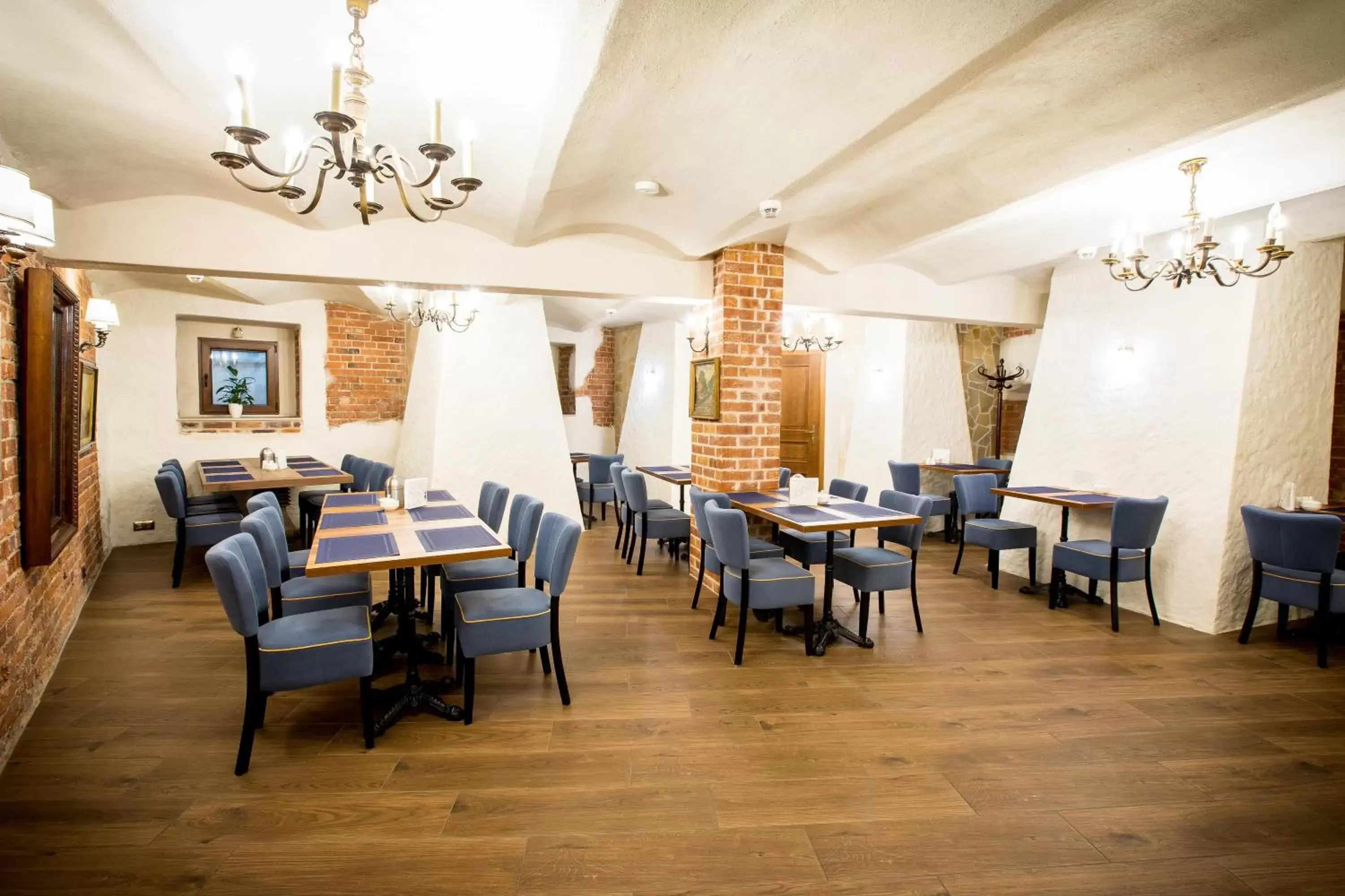 Restaurant/Places to Eat in Hotel Diament Plaza Gliwice