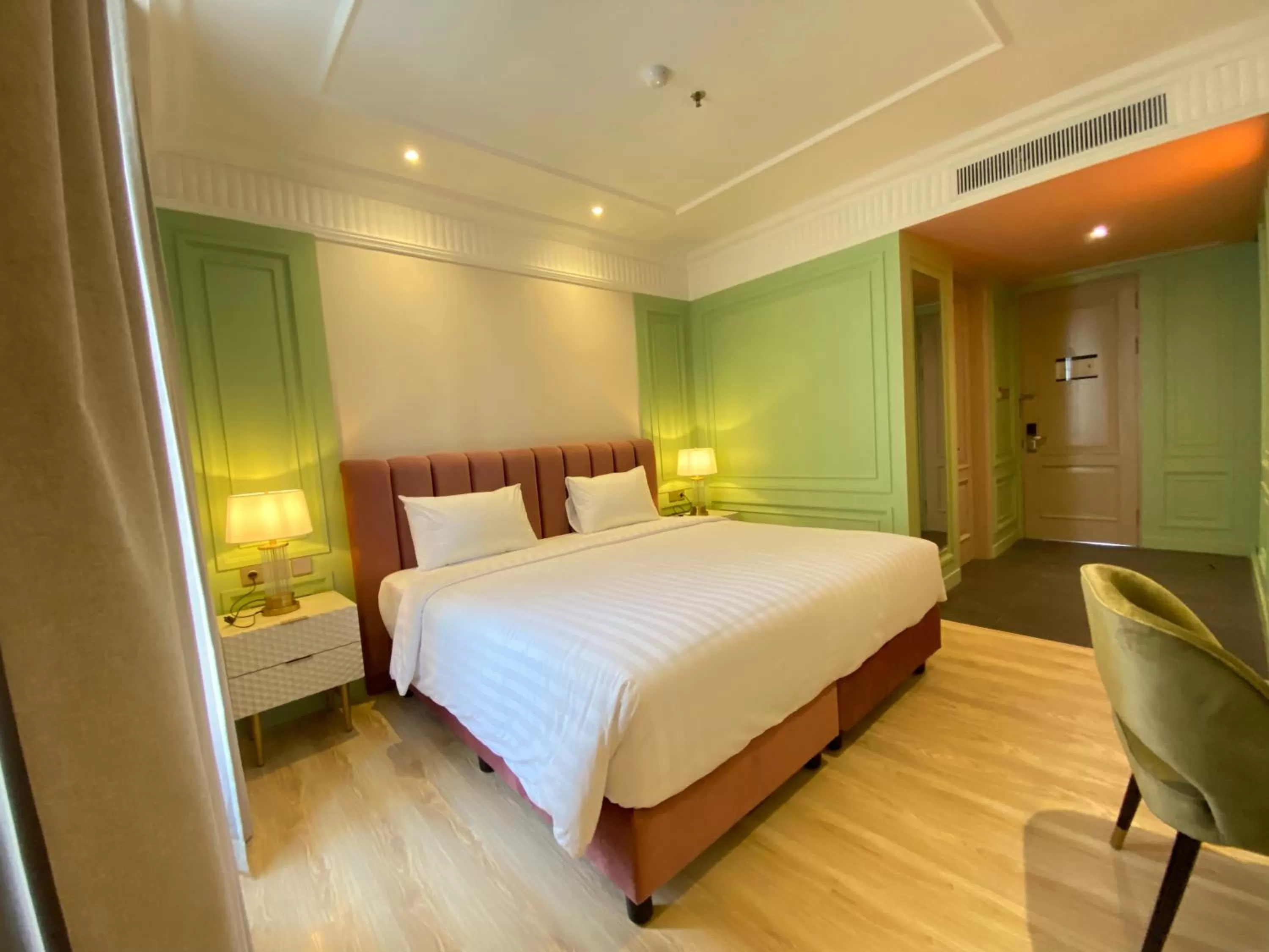 Photo of the whole room, Bed in Maia Hotel Jakarta