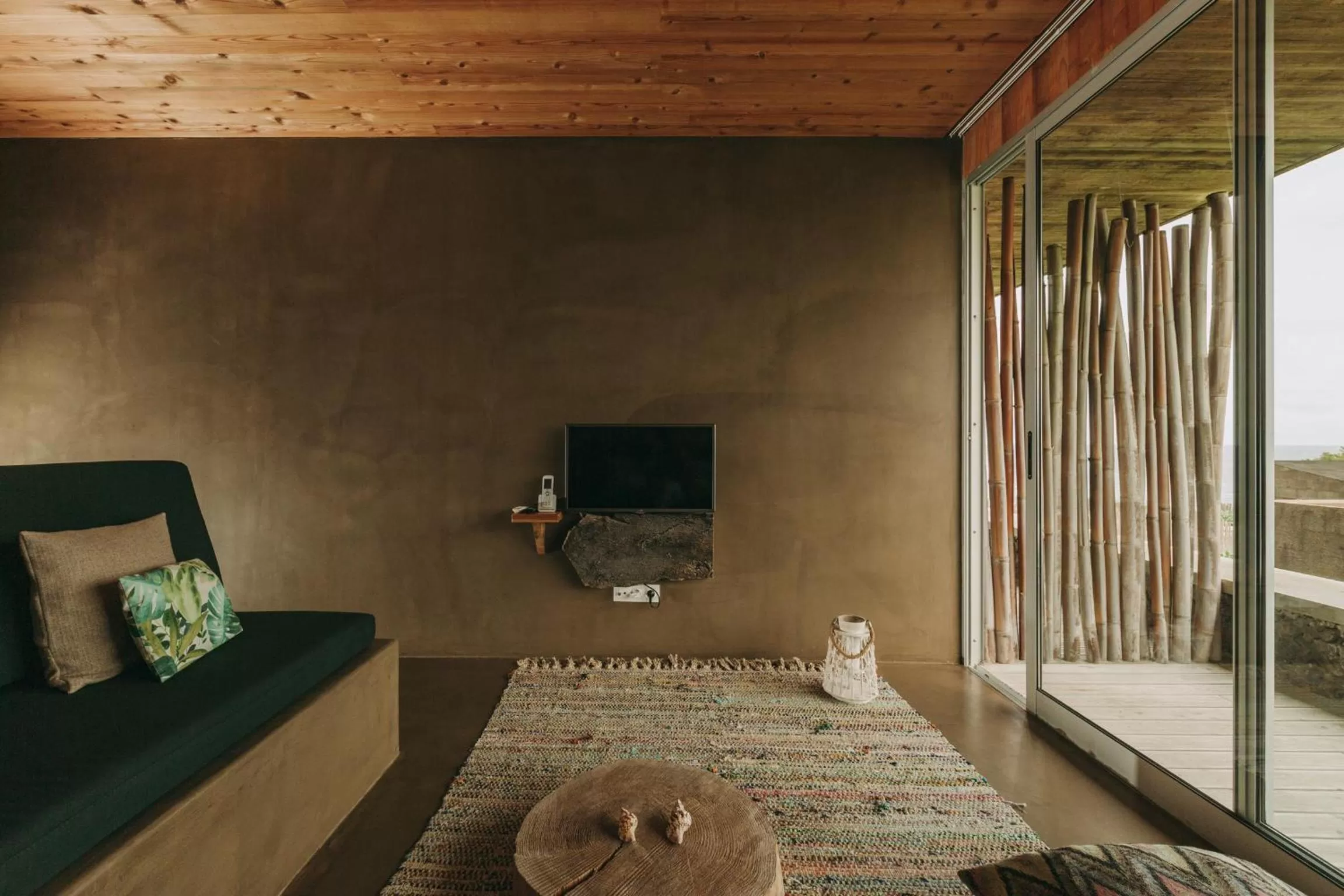 TV and multimedia in Santa Barbara Eco-Beach Resort