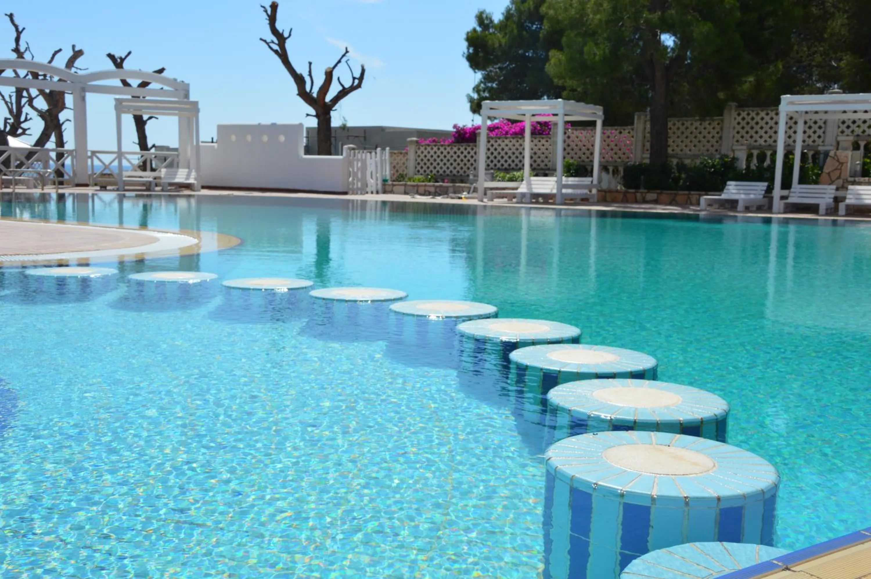 Swimming pool in Hotel Residence La Corvetta