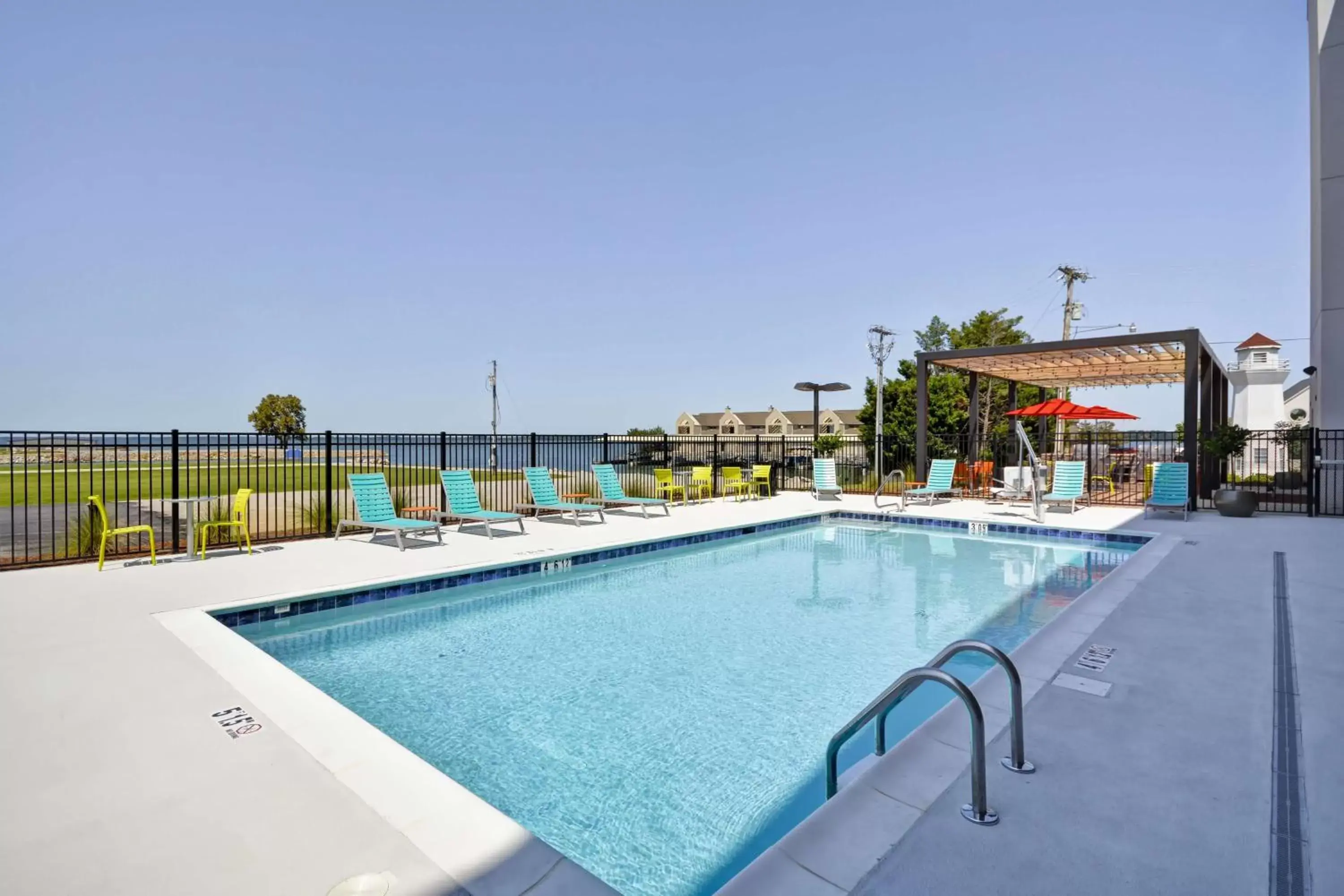 Swimming Pool in Home2 Suites By Hilton Decatur Ingalls Harbor