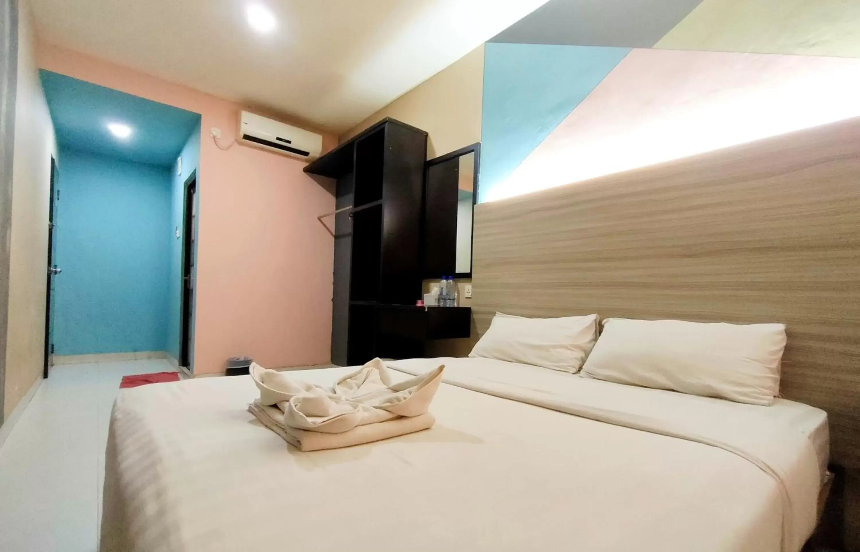 Bed in OS Hotel Batu Aji Batam
