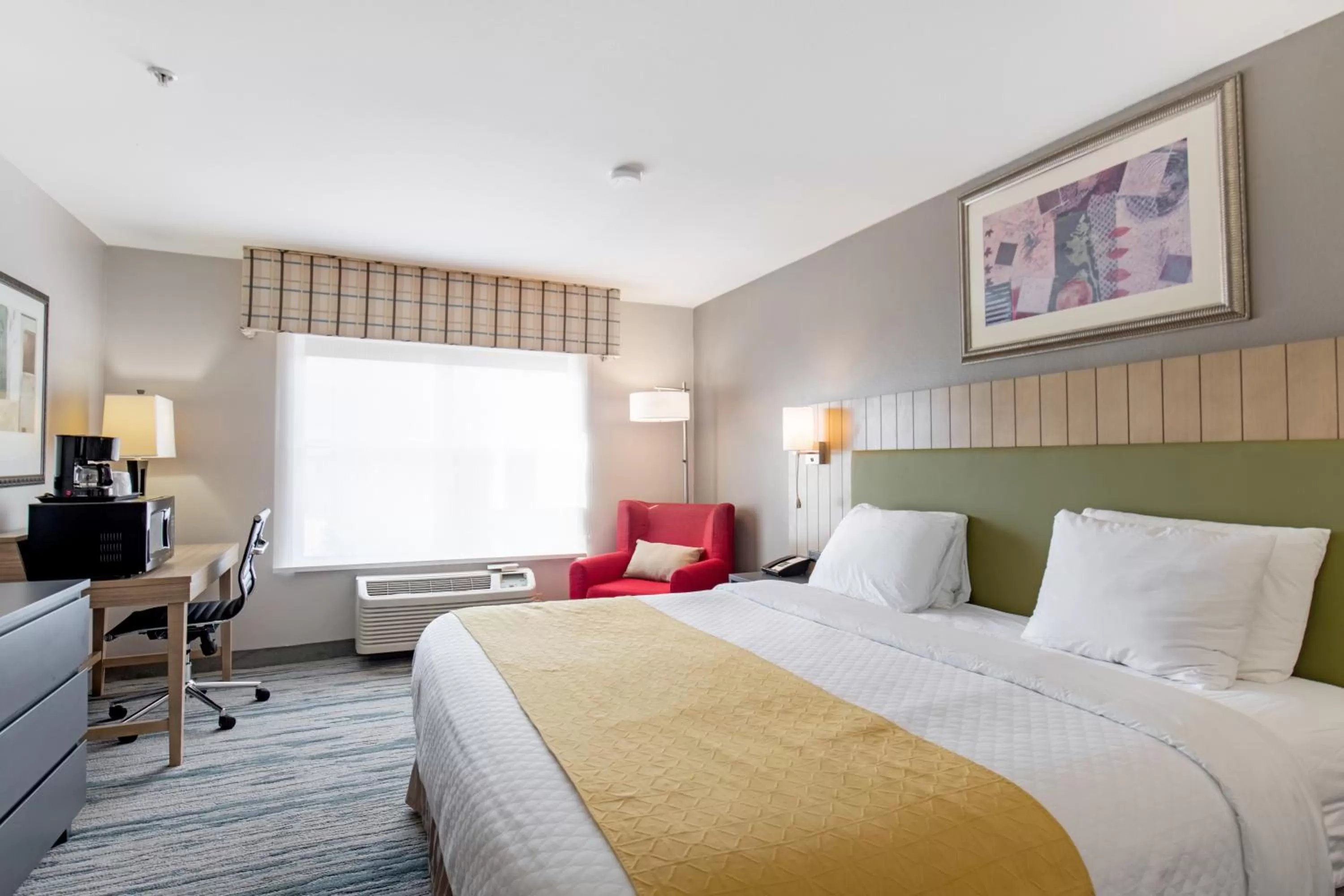 Bedroom, Bed in Country Inn & Suites by Radisson, Lewisville, TX