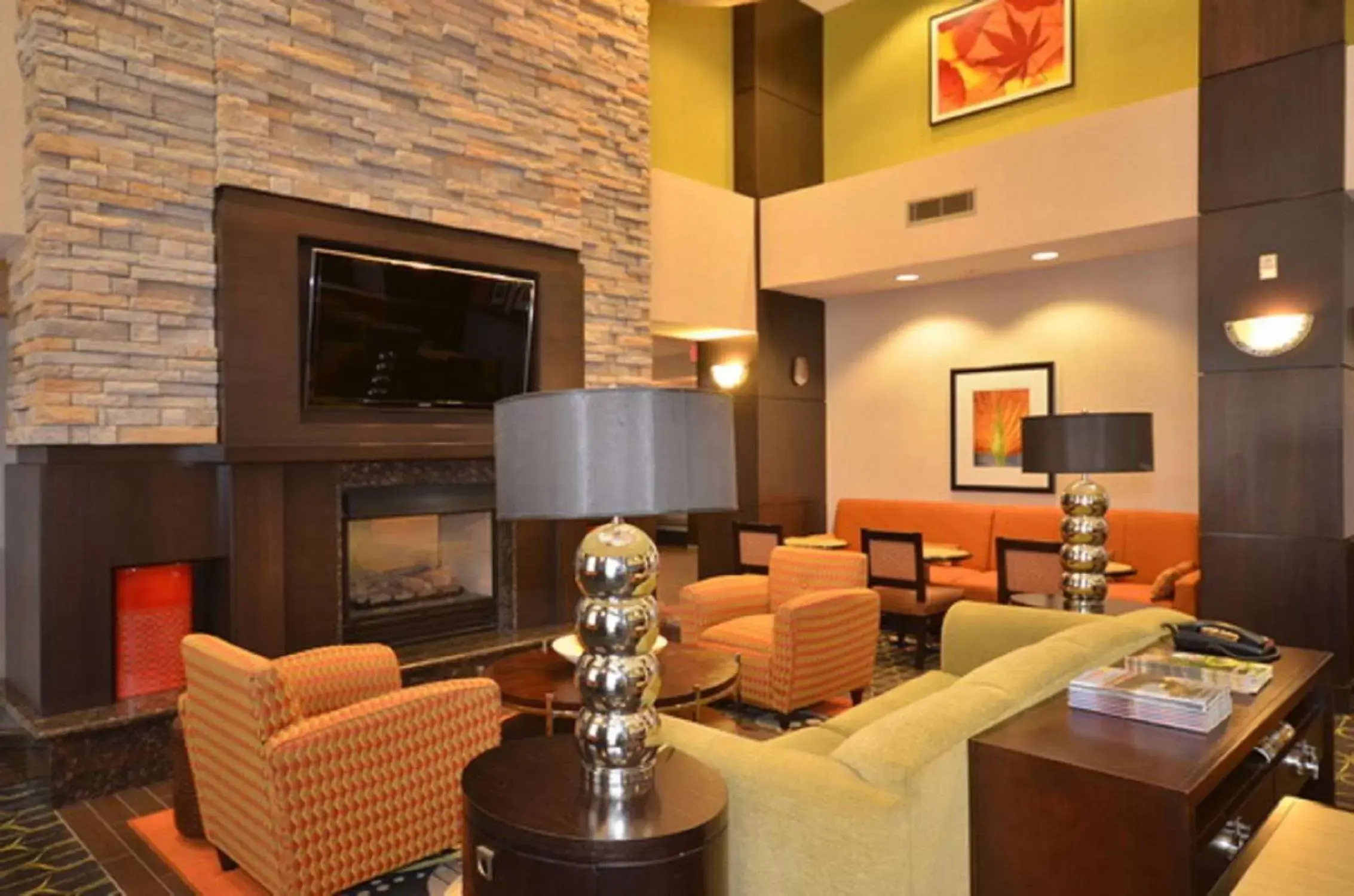 Lobby or reception, Seating Area in Hampton Inn and Suites Tulsa/Catoosa
