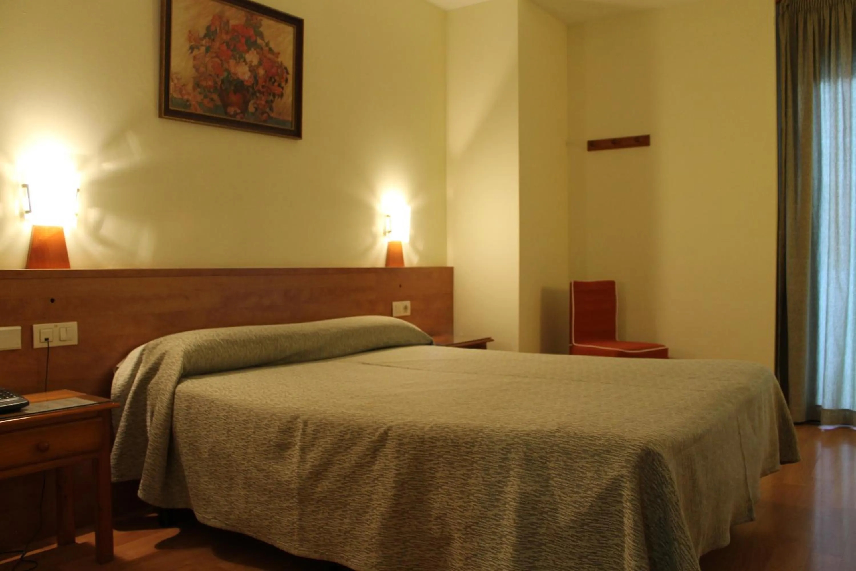 Bed in Hotel Flora Parc