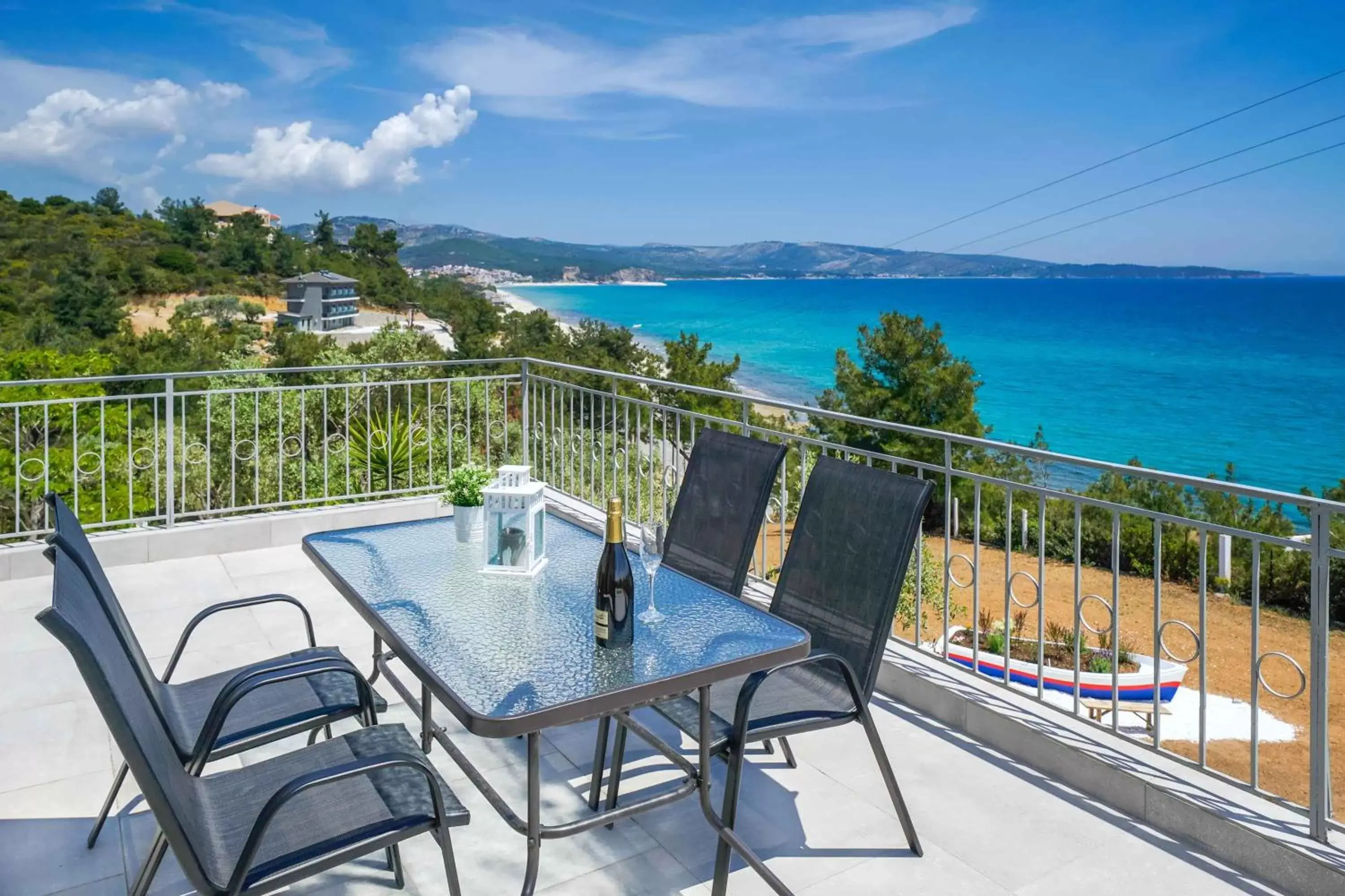 Balcony/Terrace in Endless View Villa