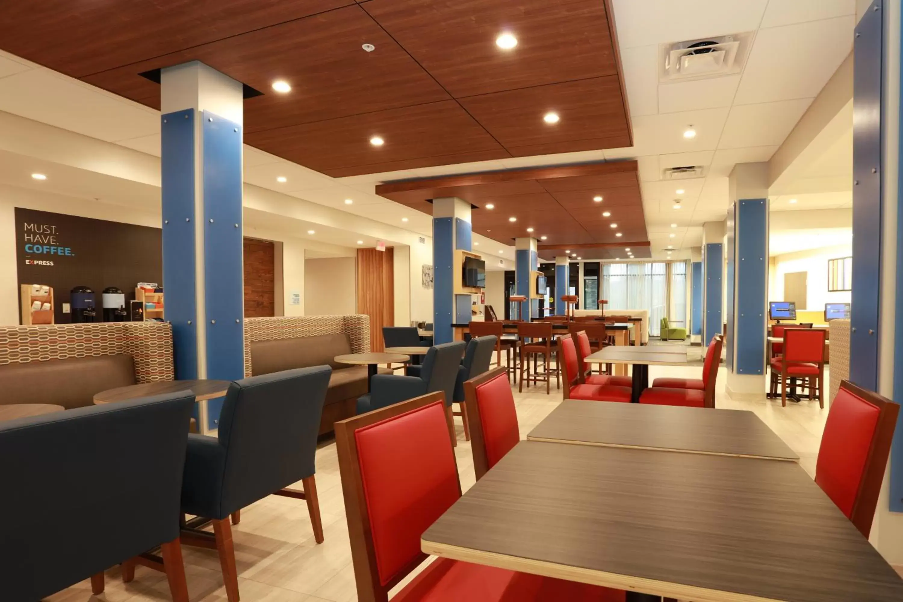 Breakfast, Restaurant/Places to Eat in Holiday Inn Express - Oneonta, an IHG Hotel
