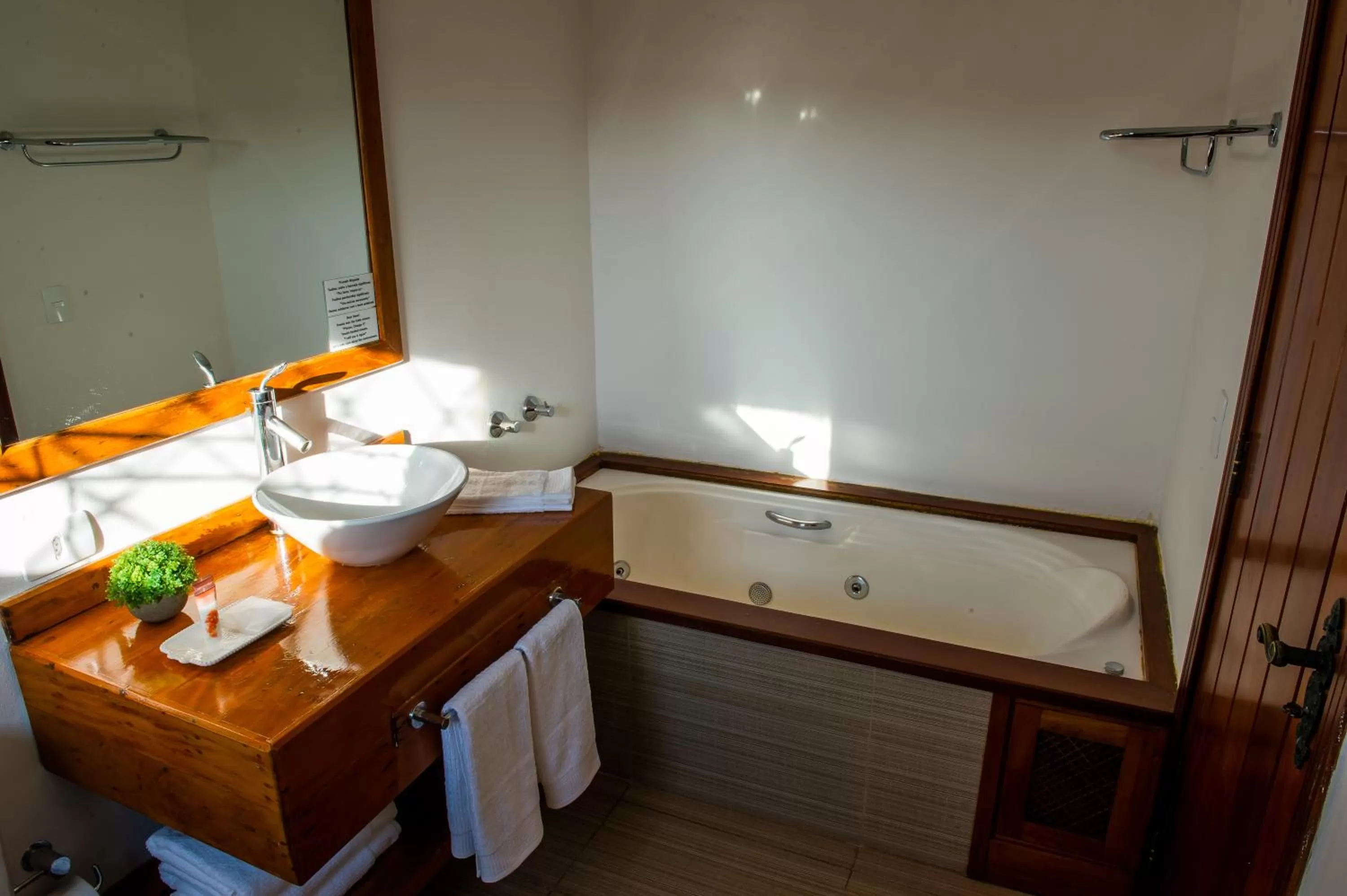 Bath in Pousada das Lavandas