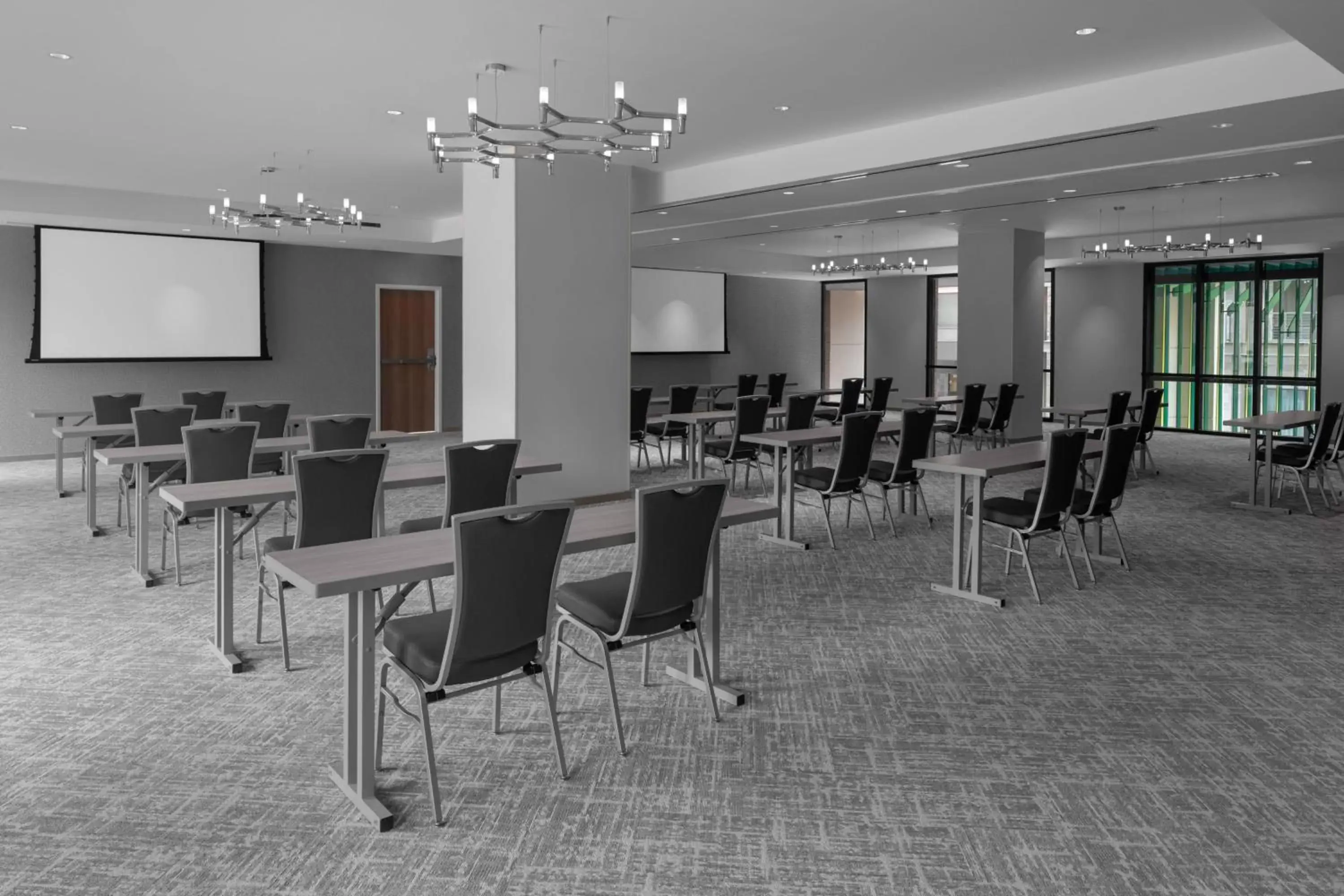 Meeting/conference room, Restaurant/Places to Eat in AC Hotel by Marriott San Antonio Riverwalk