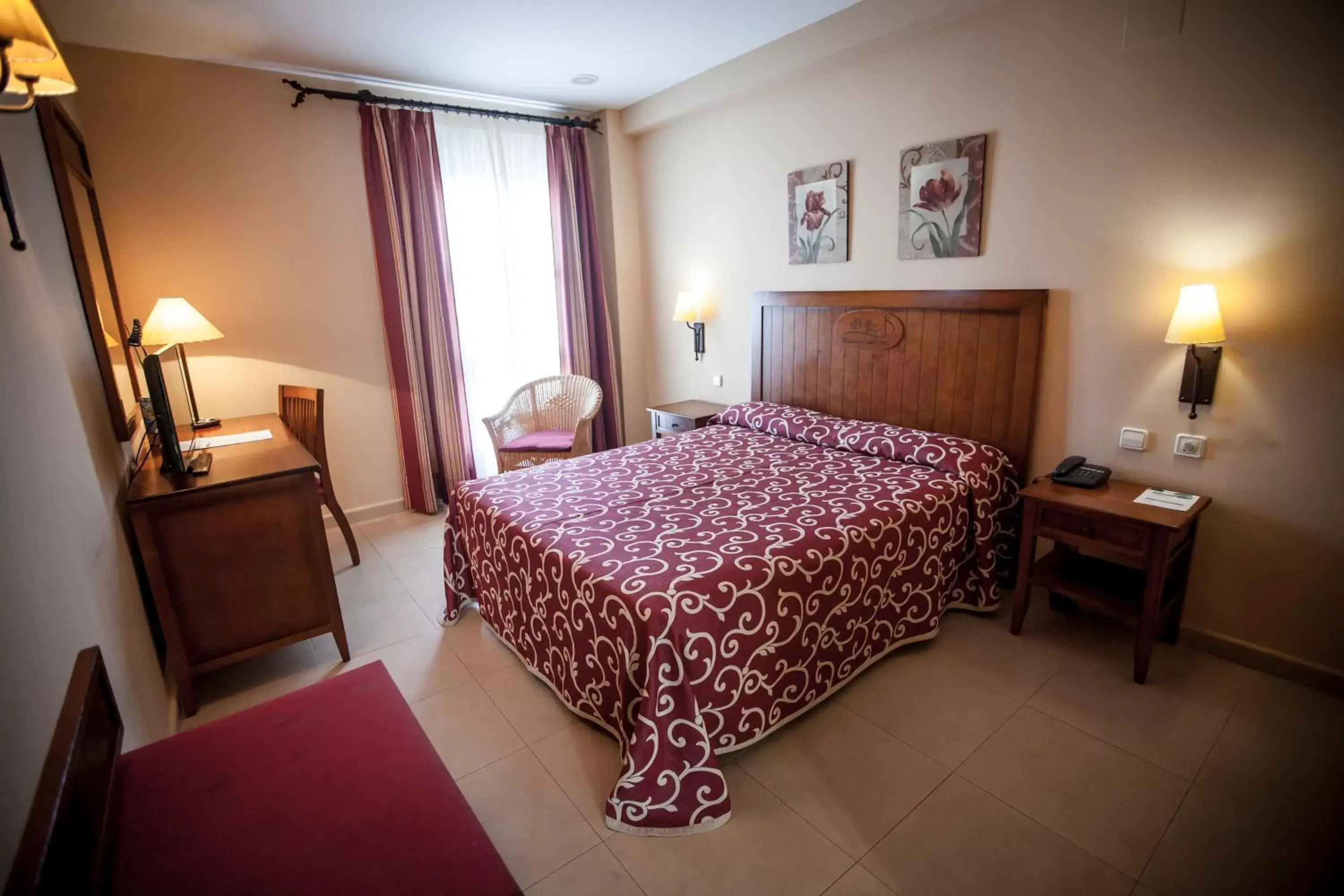 Photo of the whole room, Bed in Gran Hotel Ciudad Del Sur