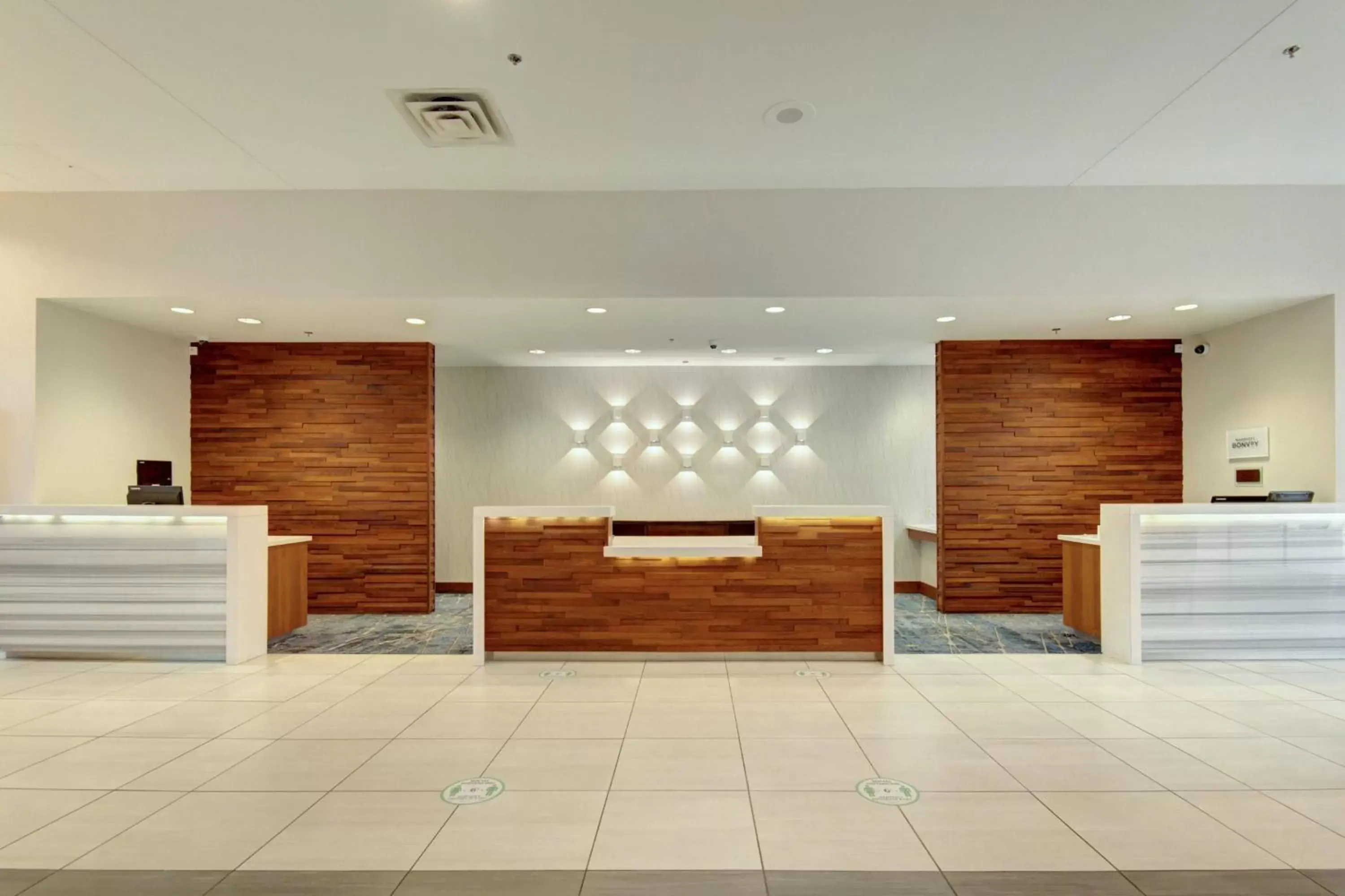 Lobby or reception in Tulsa Marriott Southern Hills