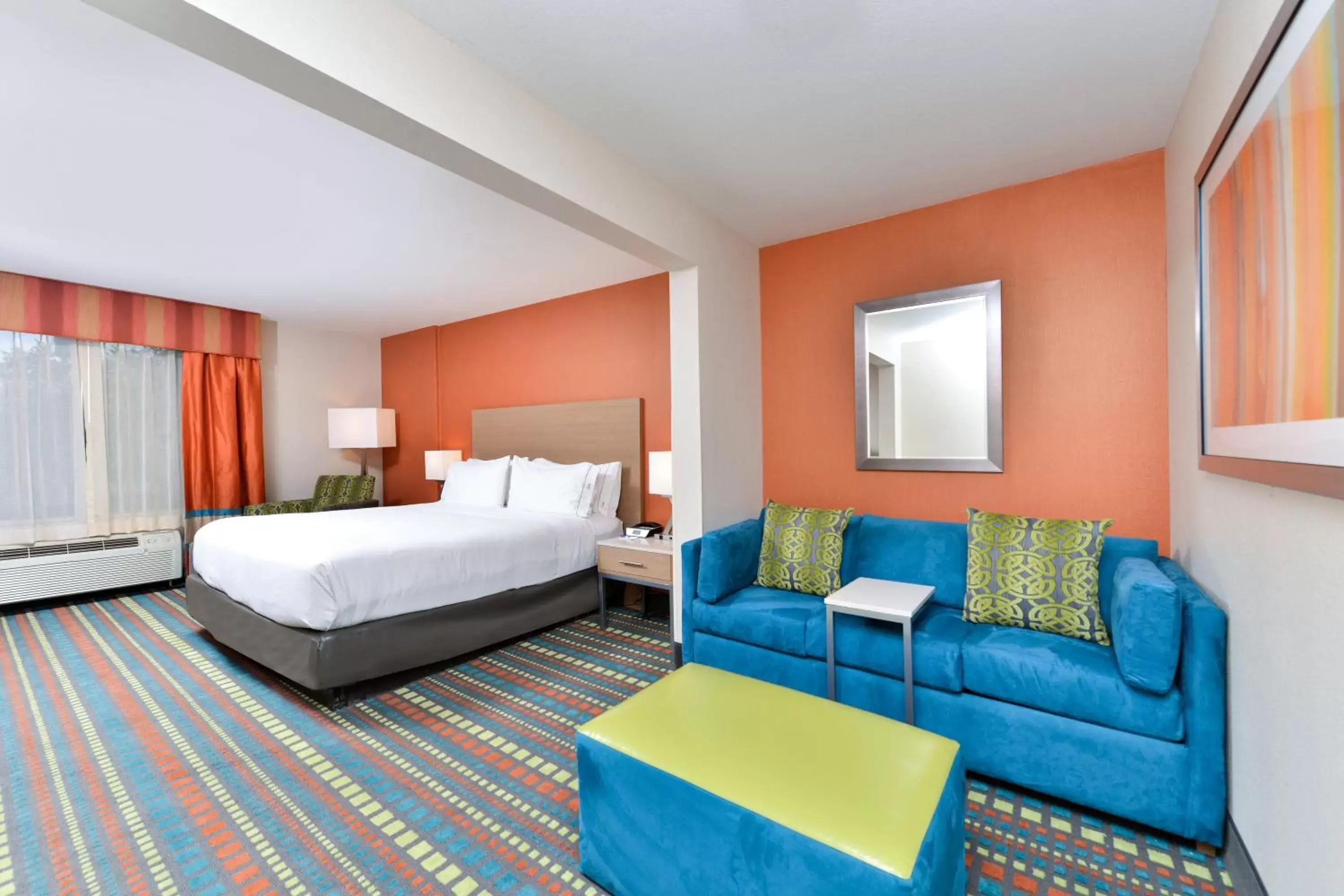 Photo of the whole room in Holiday Inn Express Albuquerque N - Bernalillo, an IHG Hotel