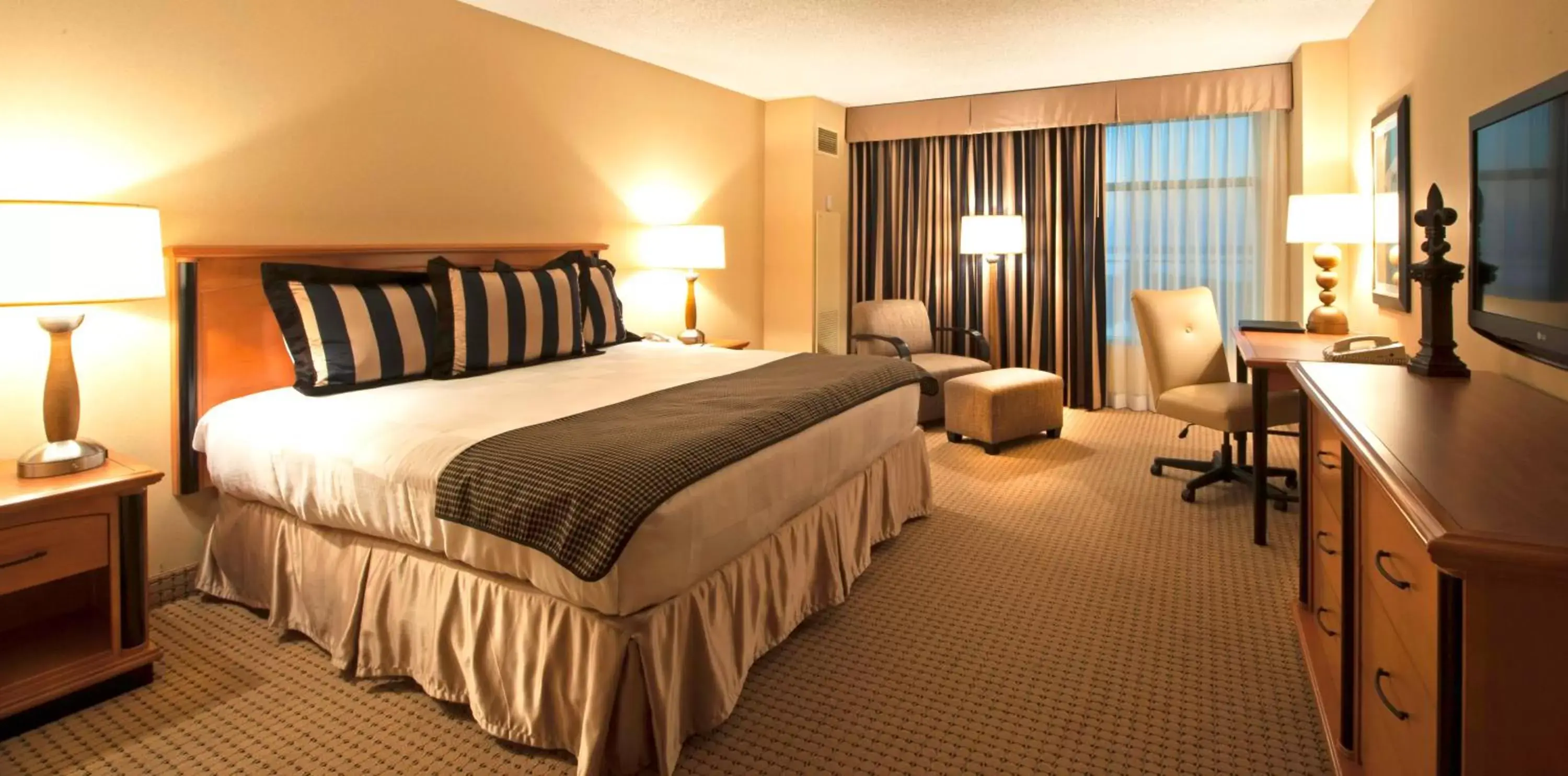 Bed in Hollywood Casino - Bay Saint Louis