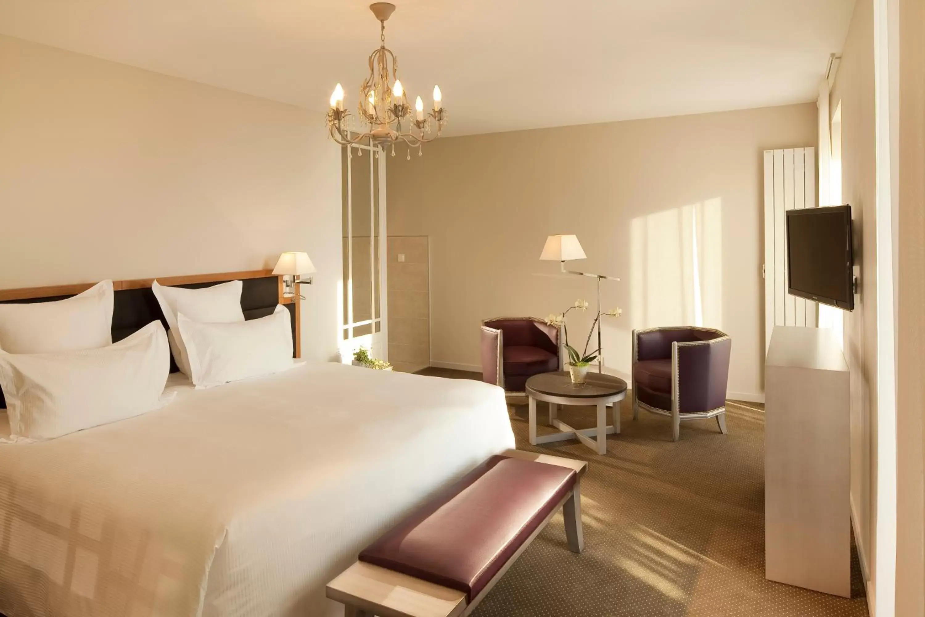 Bedroom in Grand Hotel de L'Océan