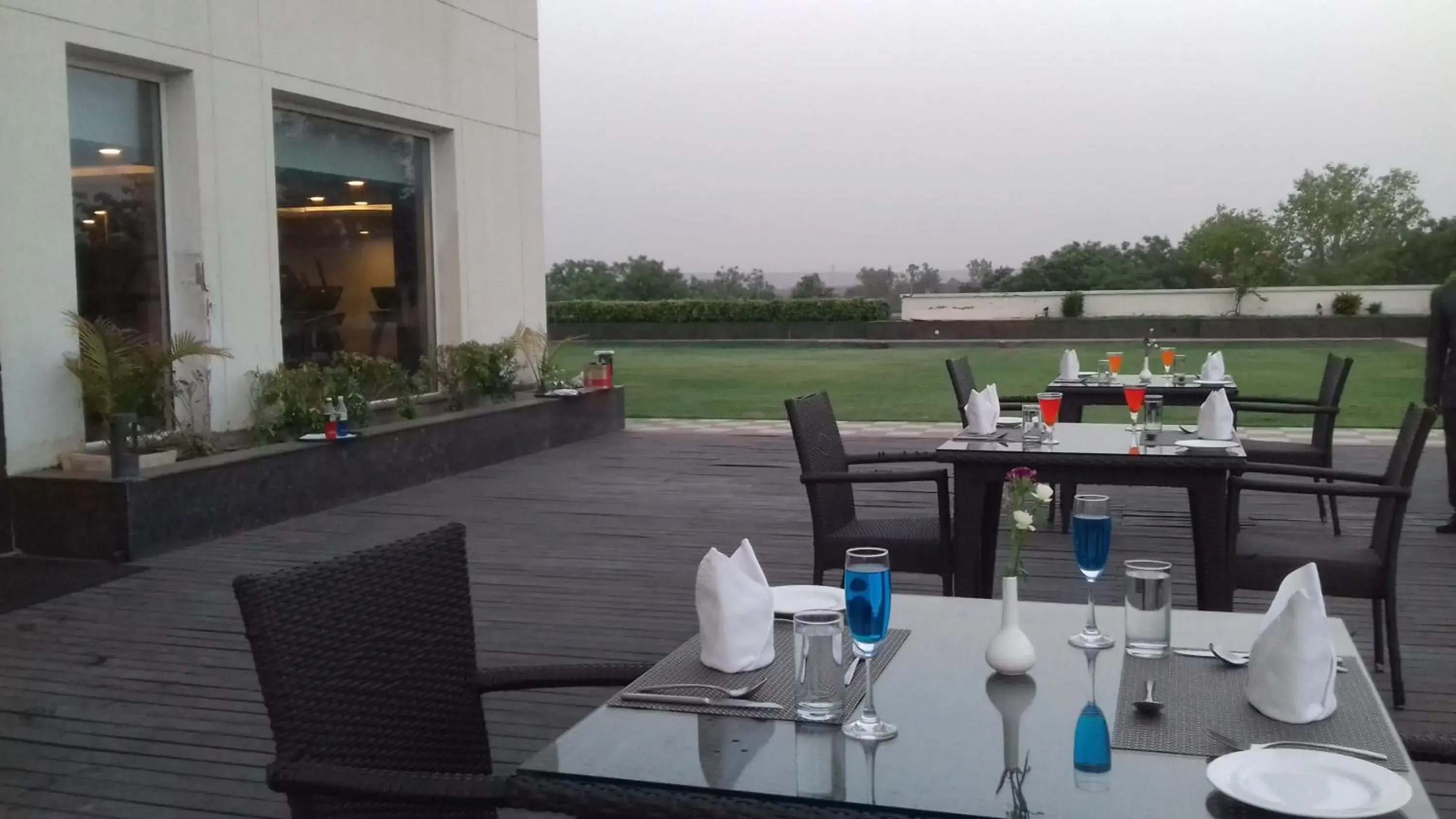 Swimming pool, Restaurant/Places to Eat in Country Inn & Suites by Radisson, Gurugram Sohna Road