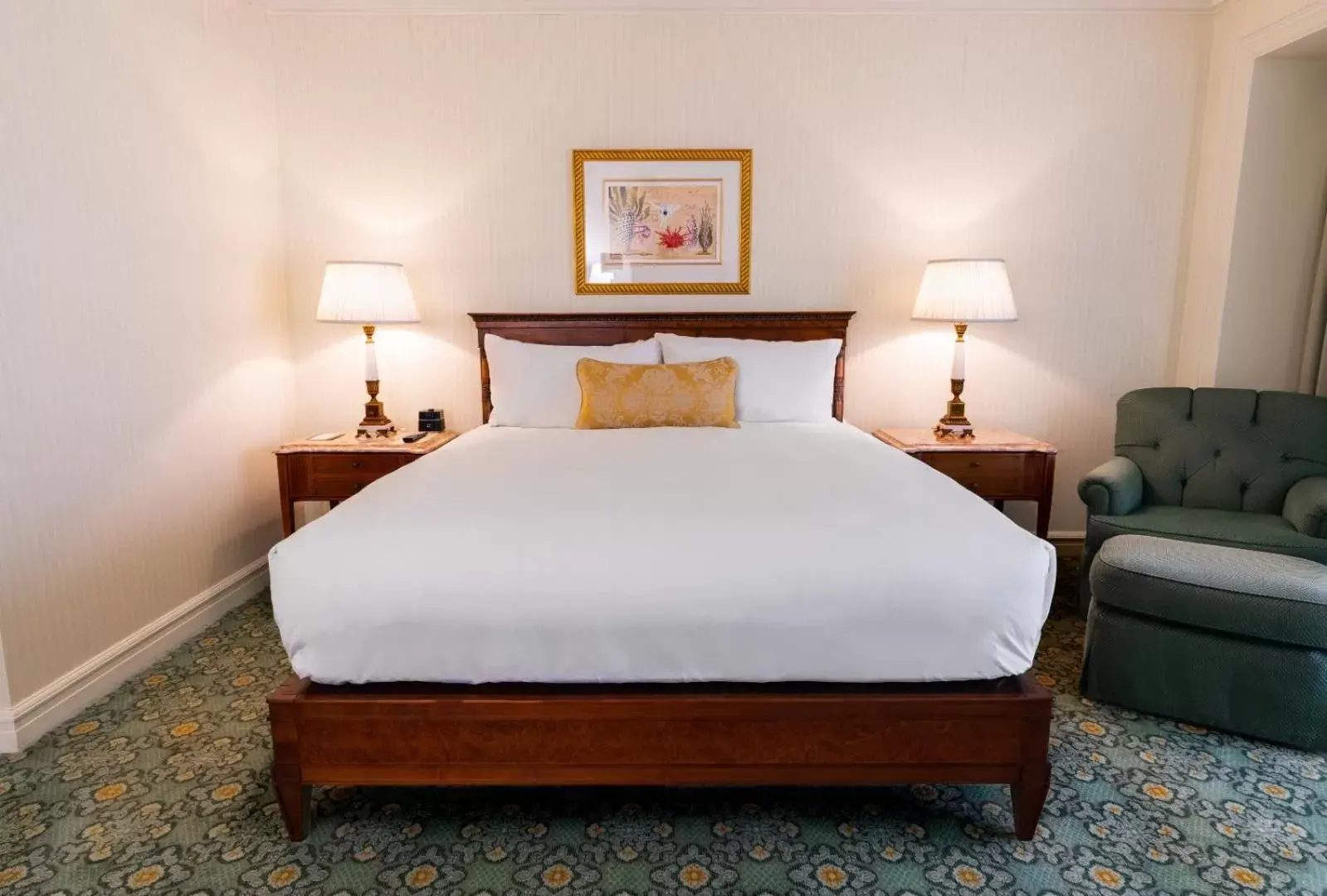 Bed in The Westgate Hotel Bed in The Westgate Hotel