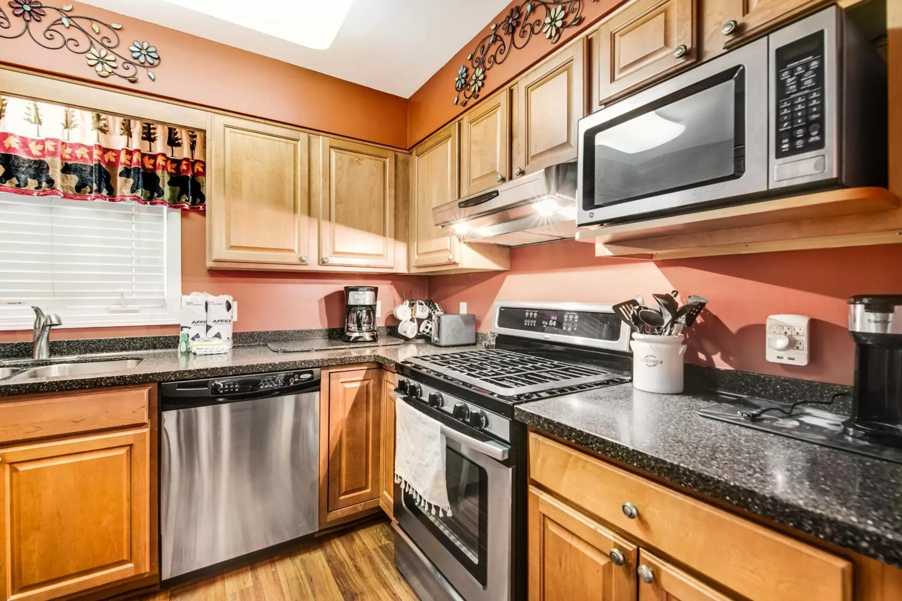 Kitchen/Kitchenette in Jan's Riverside Retreat