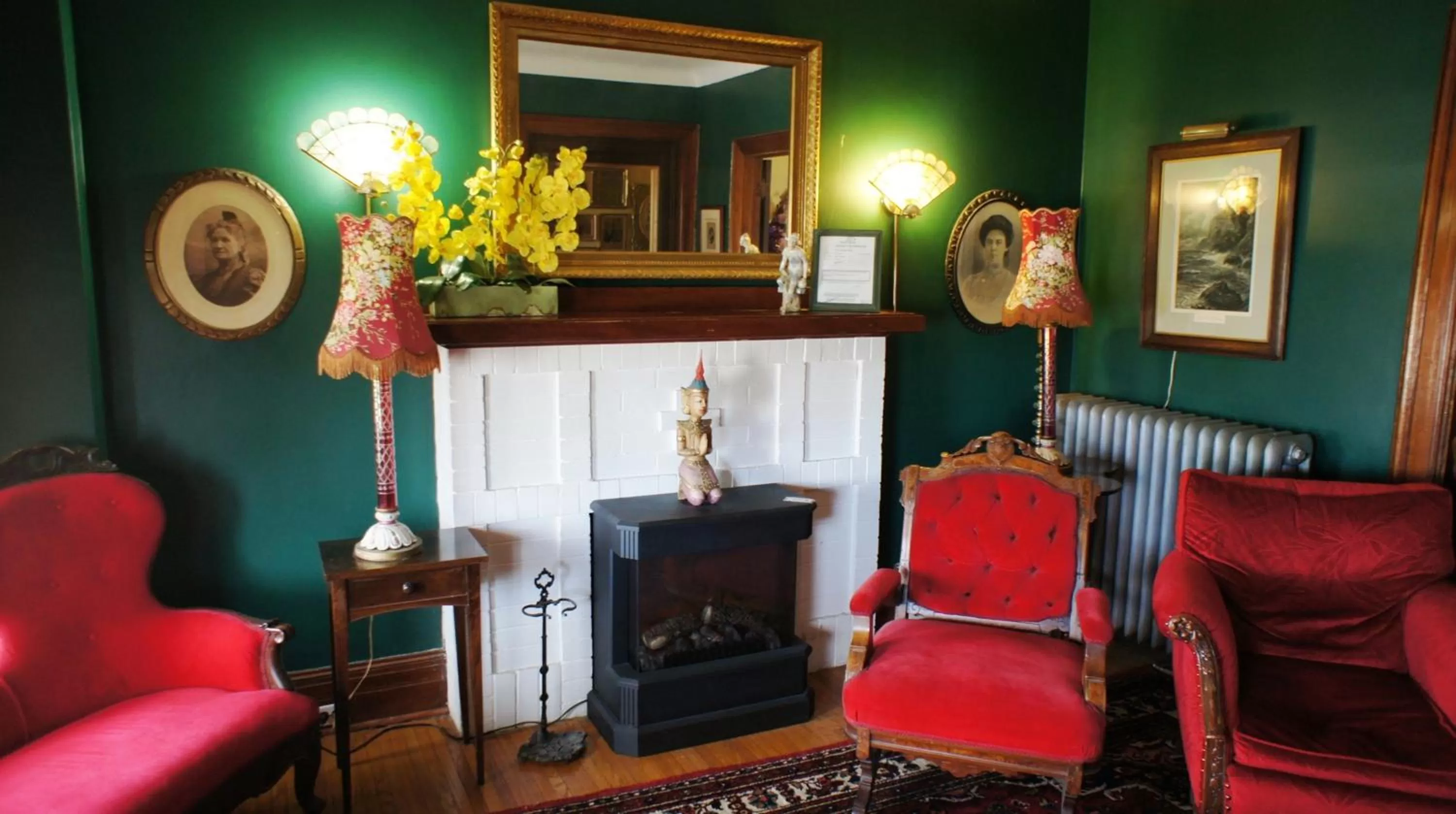 Decorative detail in A Night to Remember B & B