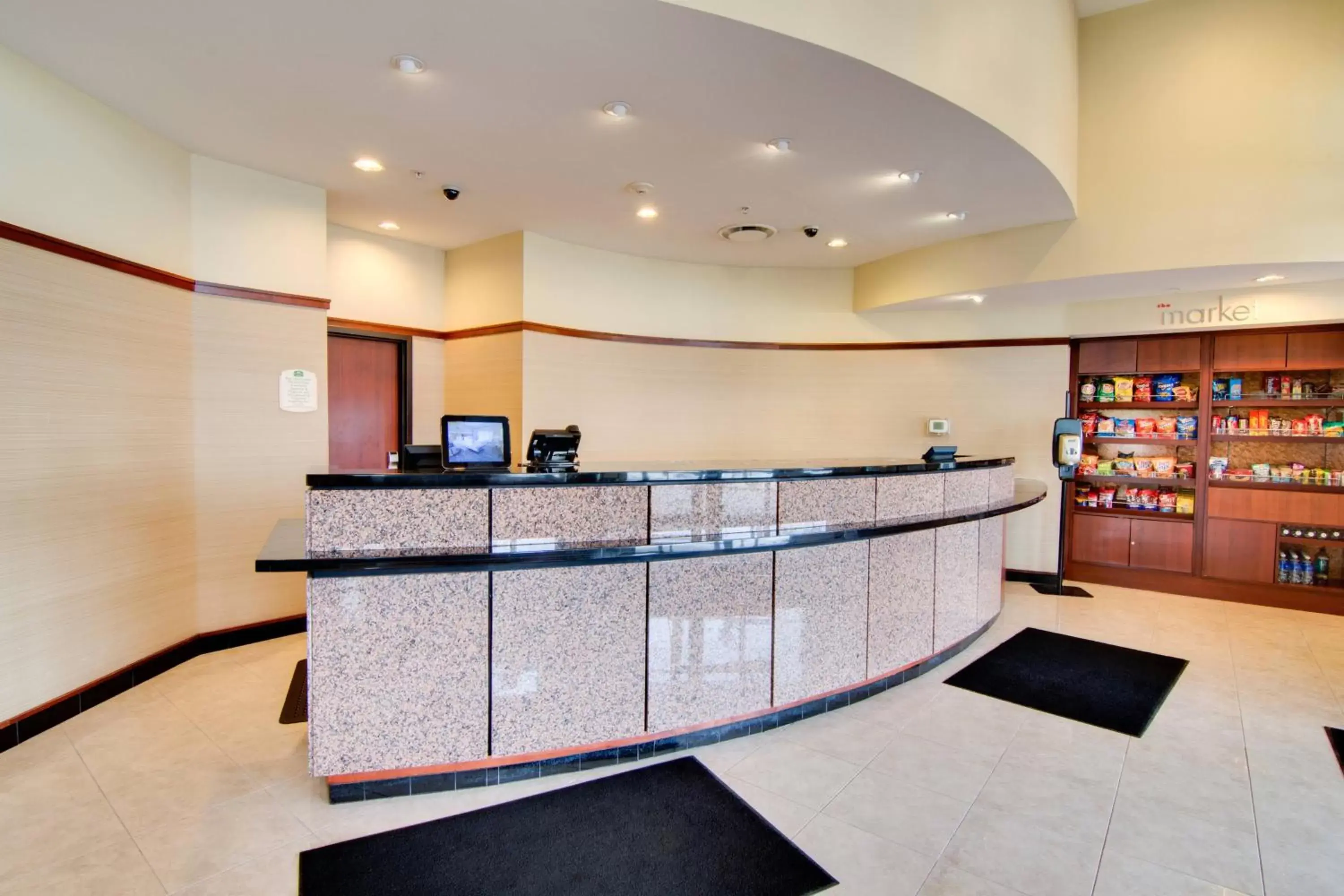 Lobby or reception, Lobby/Reception in Courtyard Rochester Mayo Clinic Area/Saint Marys