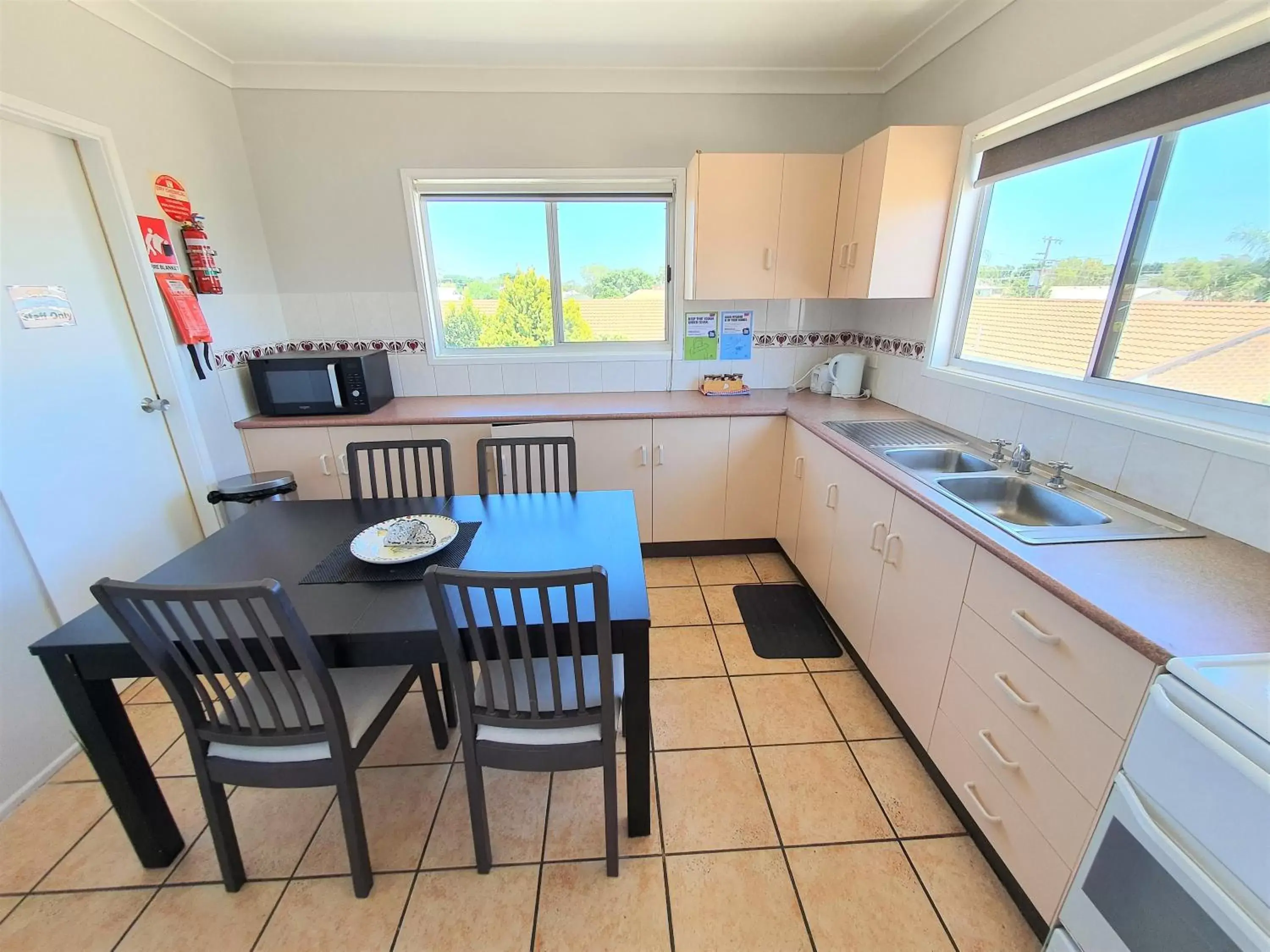 Kitchen or kitchenette, Kitchen/Kitchenette in Maria Motel