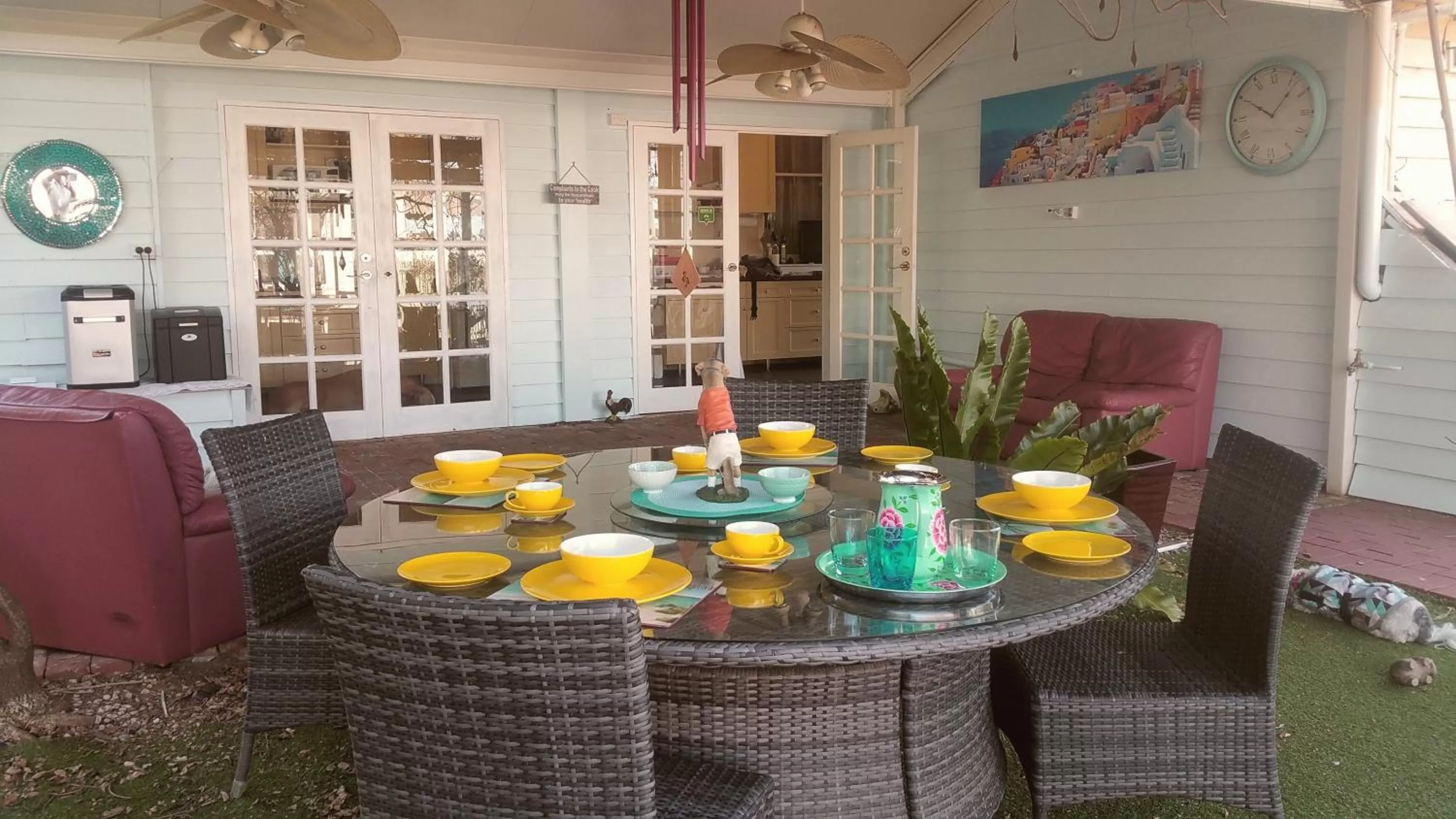 Garden in Must Love Dogs B&B & Self Contained Cottage