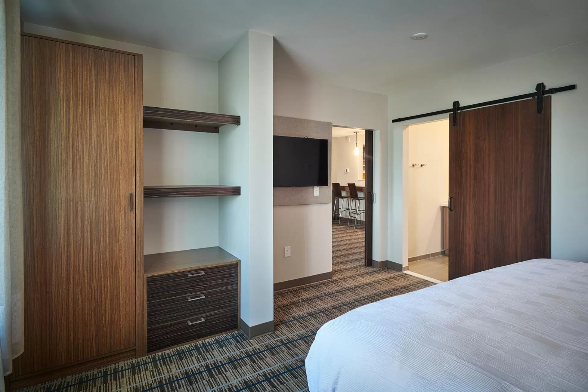 Bedroom, Bed in MainStay Suites Carlisle - Harrisburg