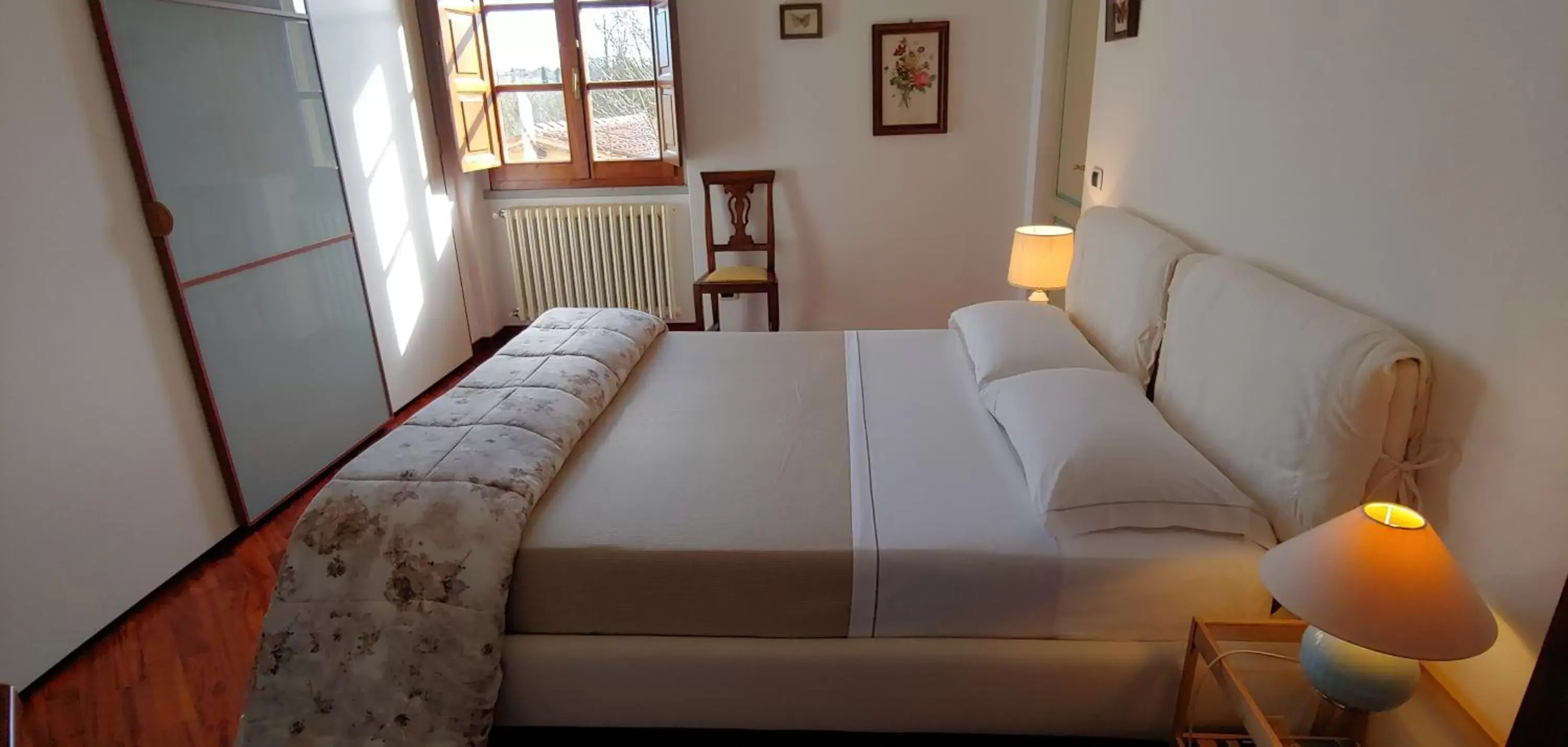 Photo of the whole room, Bed in Torrebianca Tuscany Photo of the whole room, Bed in Torrebianca Tuscany