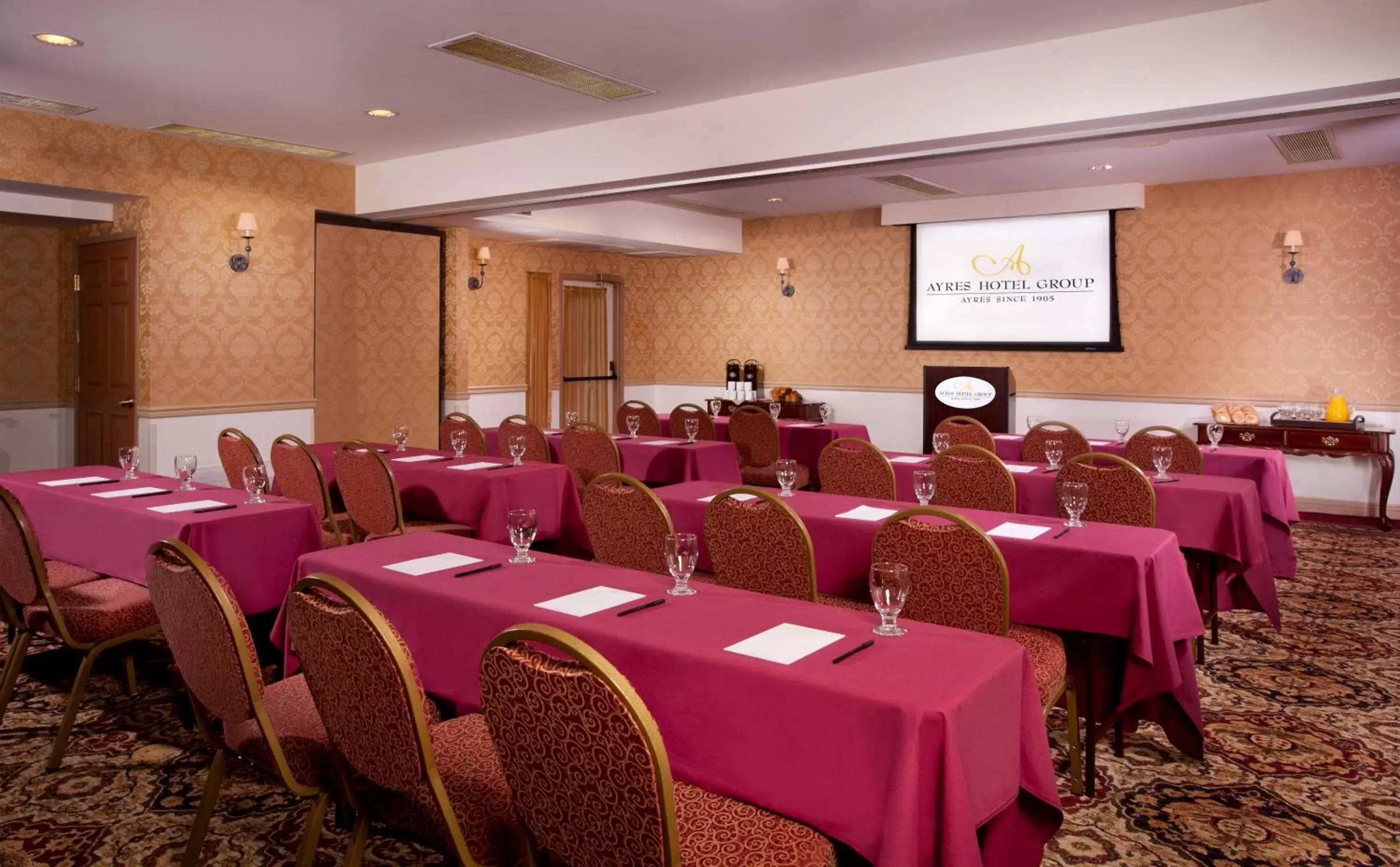 Business facilities in Ayres Hotel Anaheim