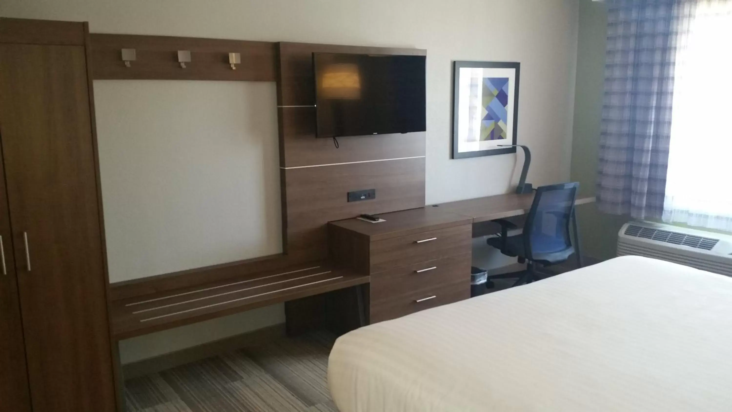 Photo of the whole room, TV/Entertainment Center in Holiday Inn Express & Suites - Fort Mill, an IHG Hotel