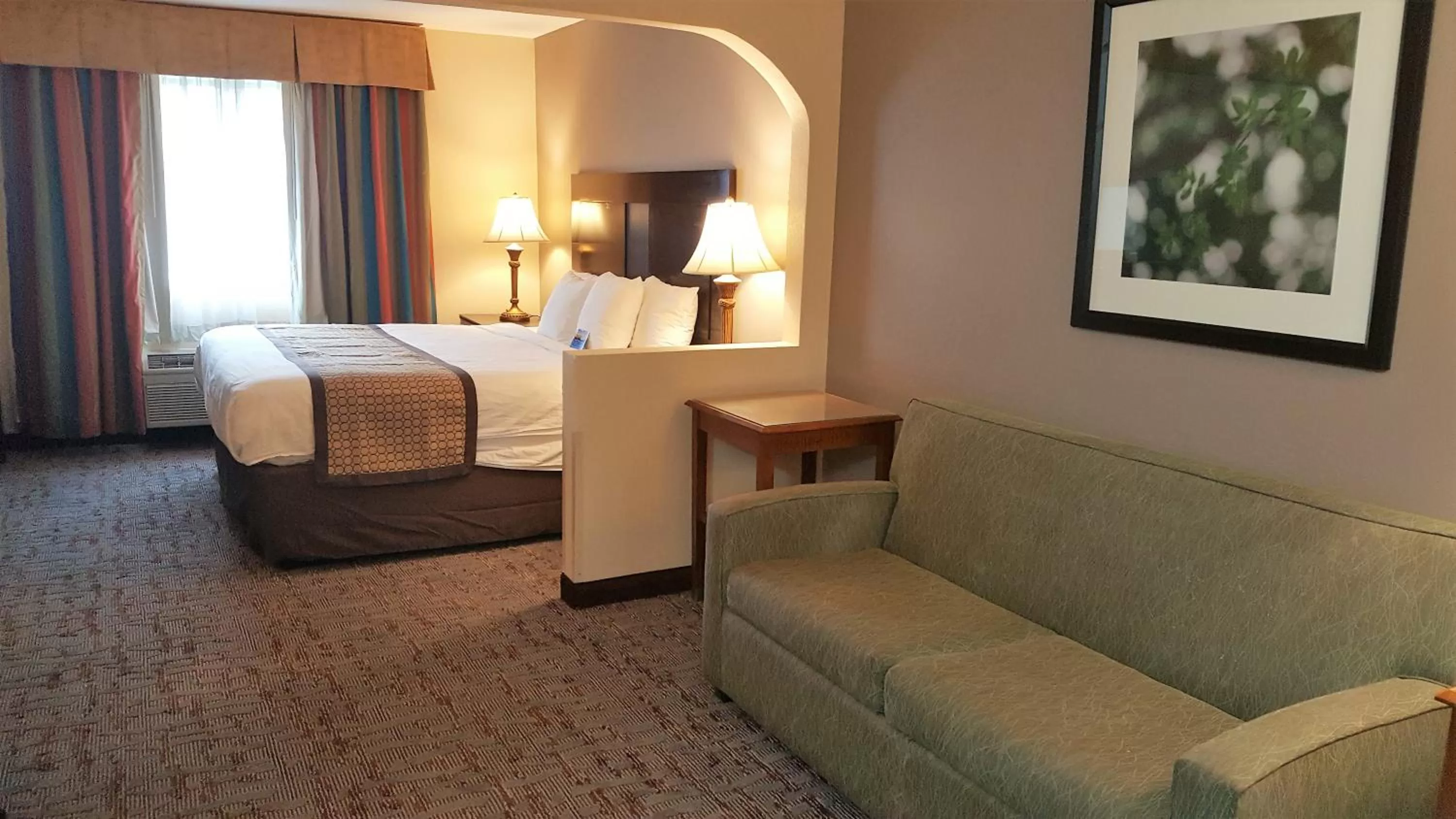 Bedroom, Bed in Baymont by Wyndham Belleville Airport Area Free Airport Shuttle