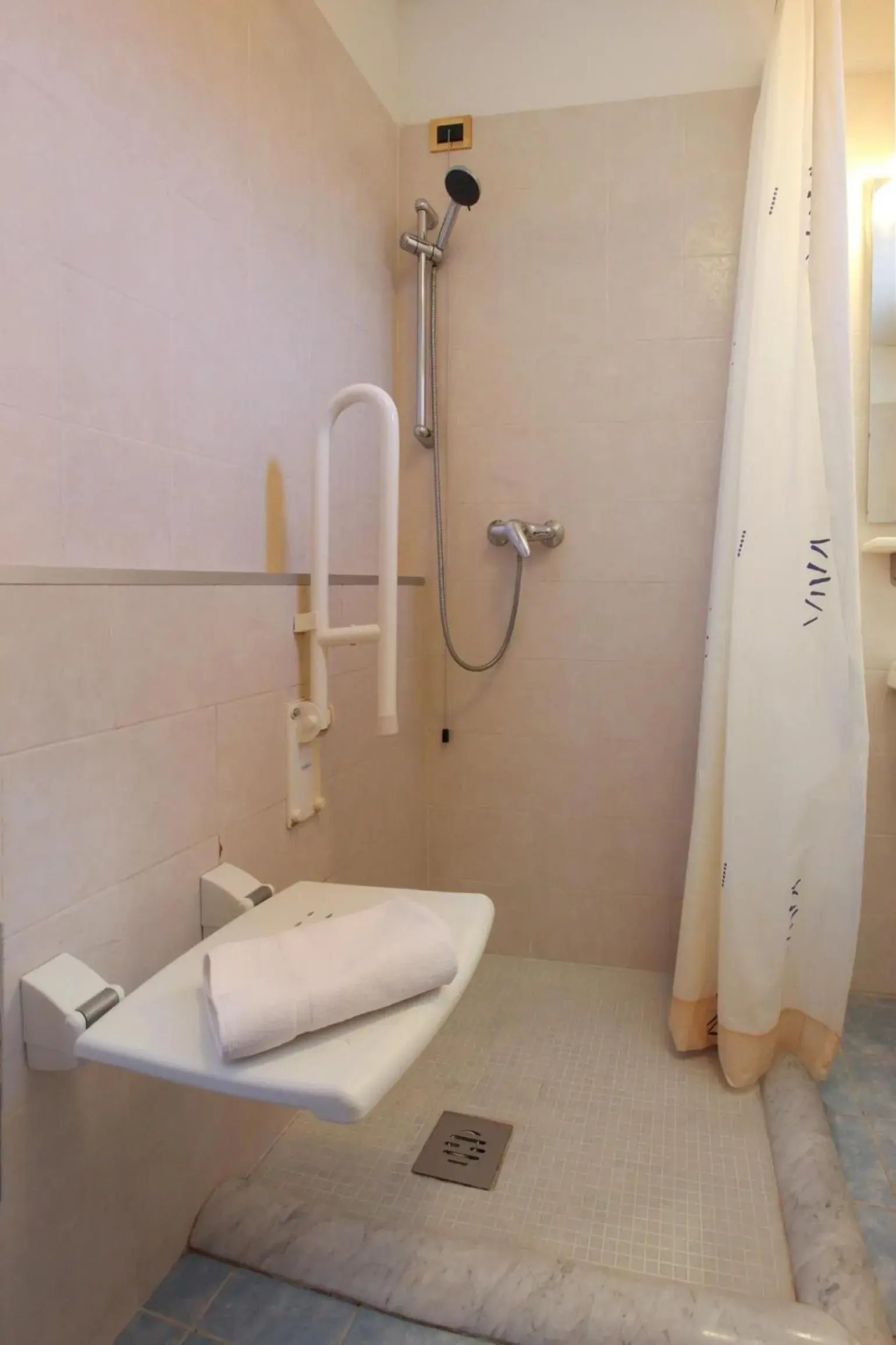 Bathroom in Hotel Kappa