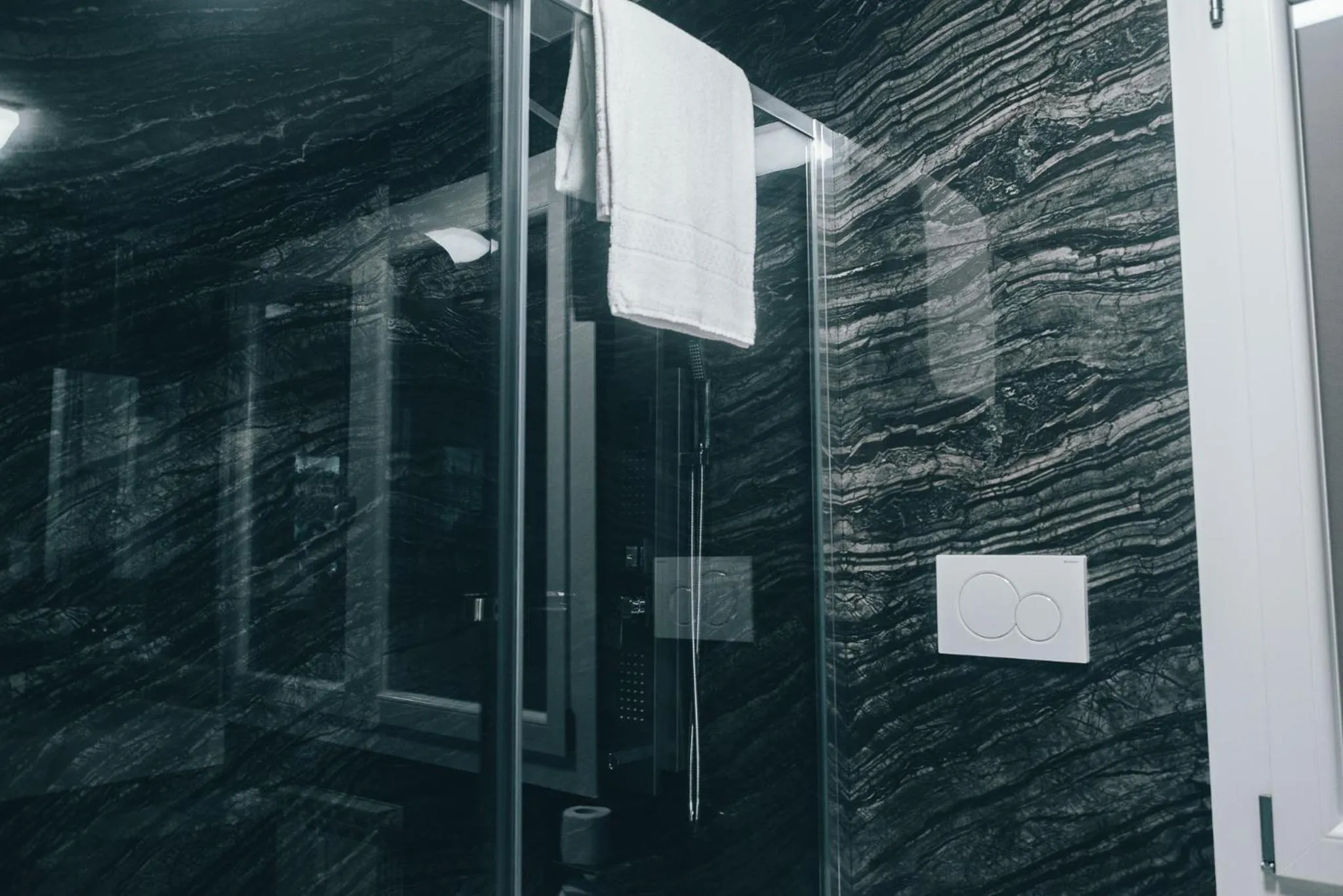 Bathroom in Gregorio VII Luxury Suites San Damaso