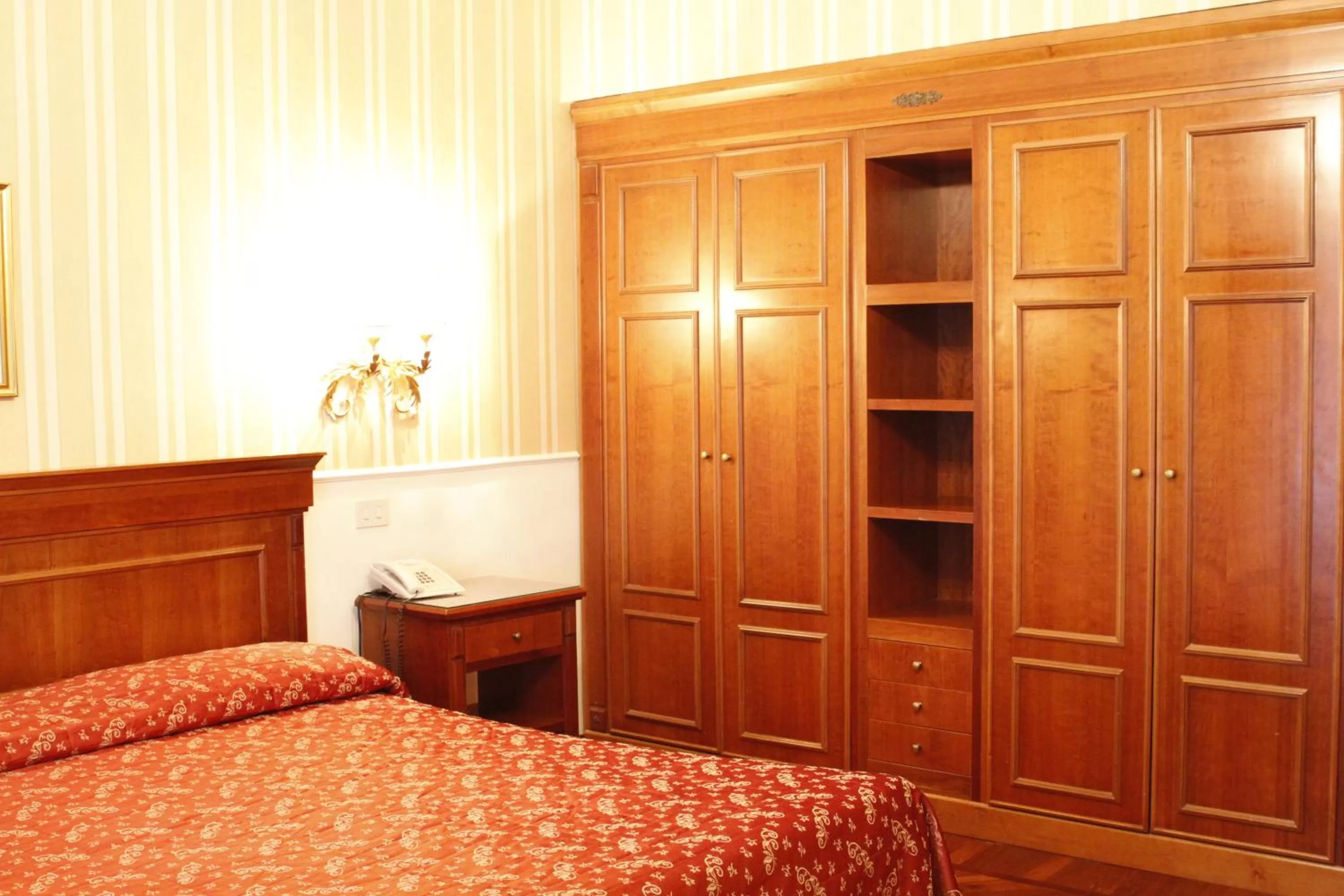 Bedroom, Bed in Hotel Torino