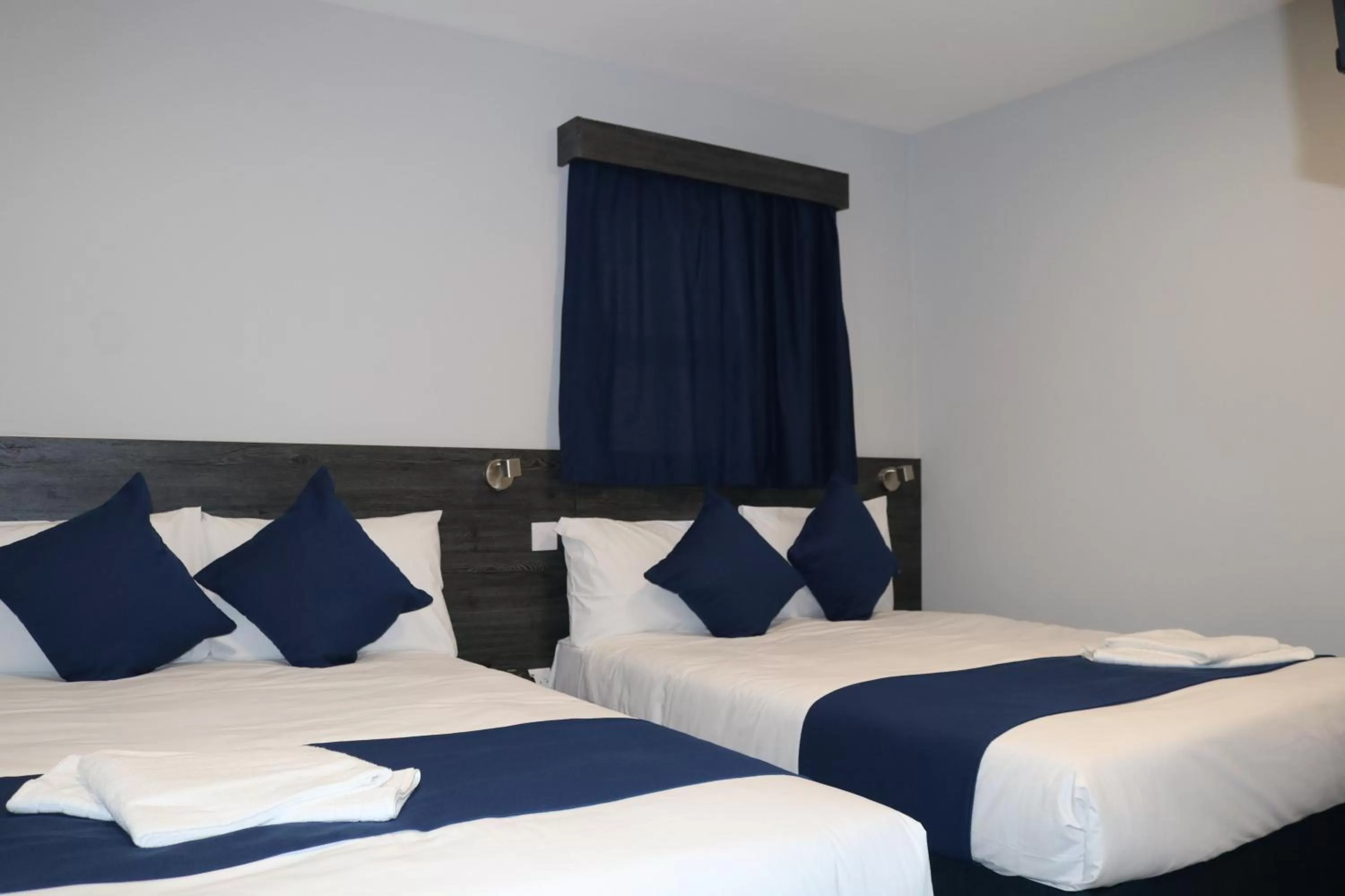 Photo of the whole room, Bed in Blue Sapphire Hotel