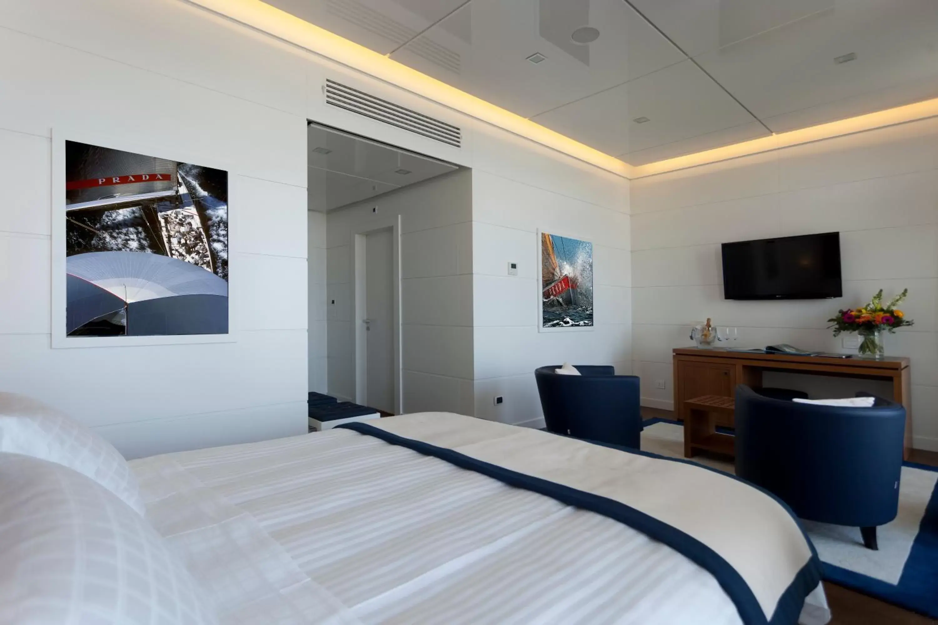 Bedroom, Bed in Yacht Club Marina Di Loano