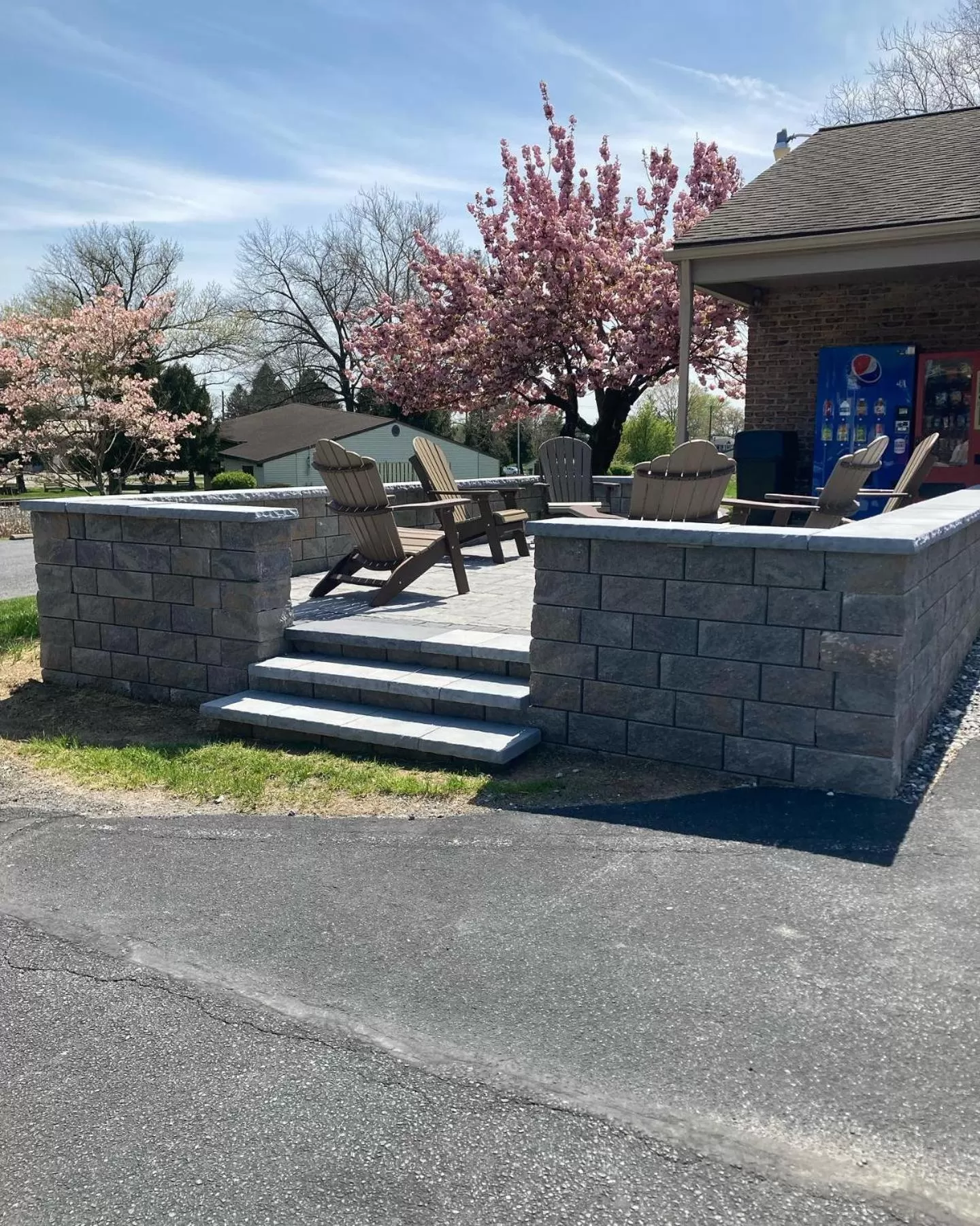 Patio in Country Squire Inn and Suites