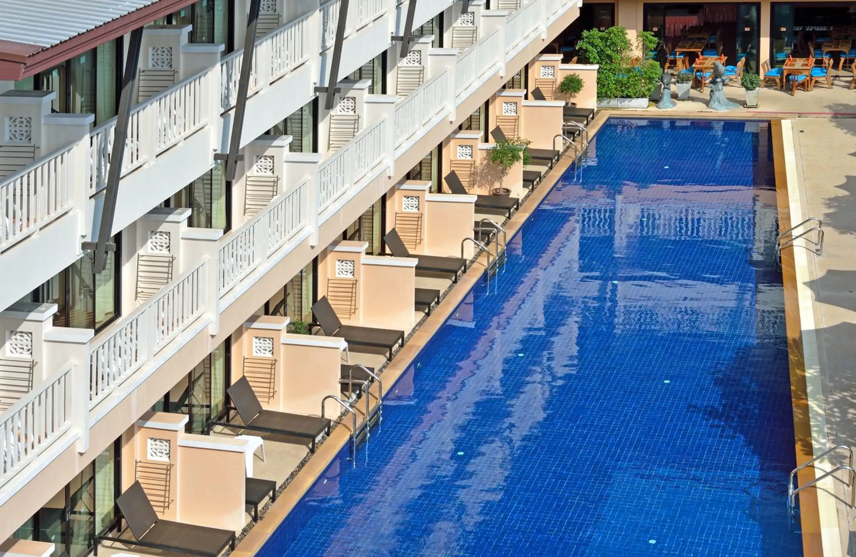 Area and facilities, Pool View in Srisuksant Resort