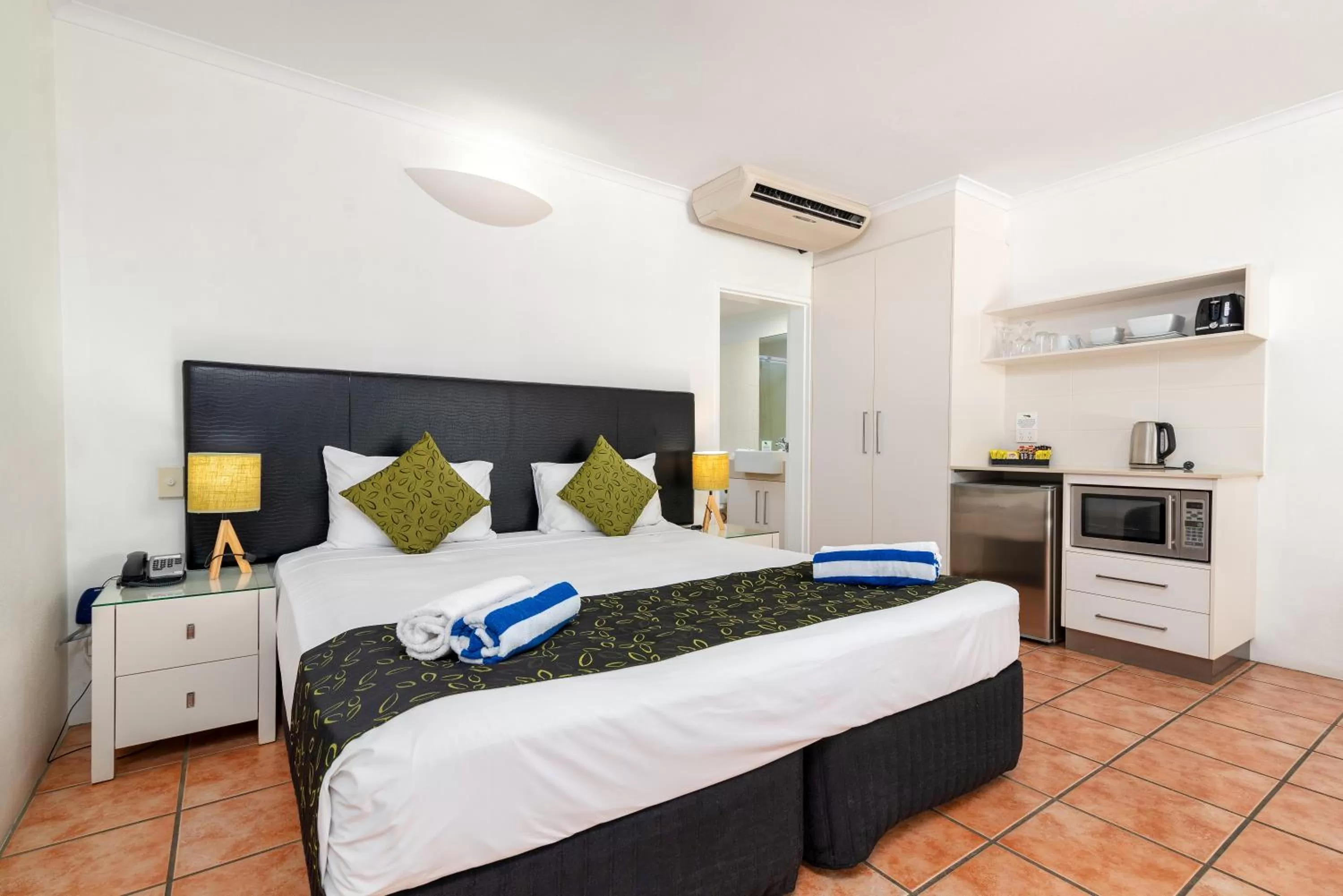 Bed in Paradise On The Beach Resort