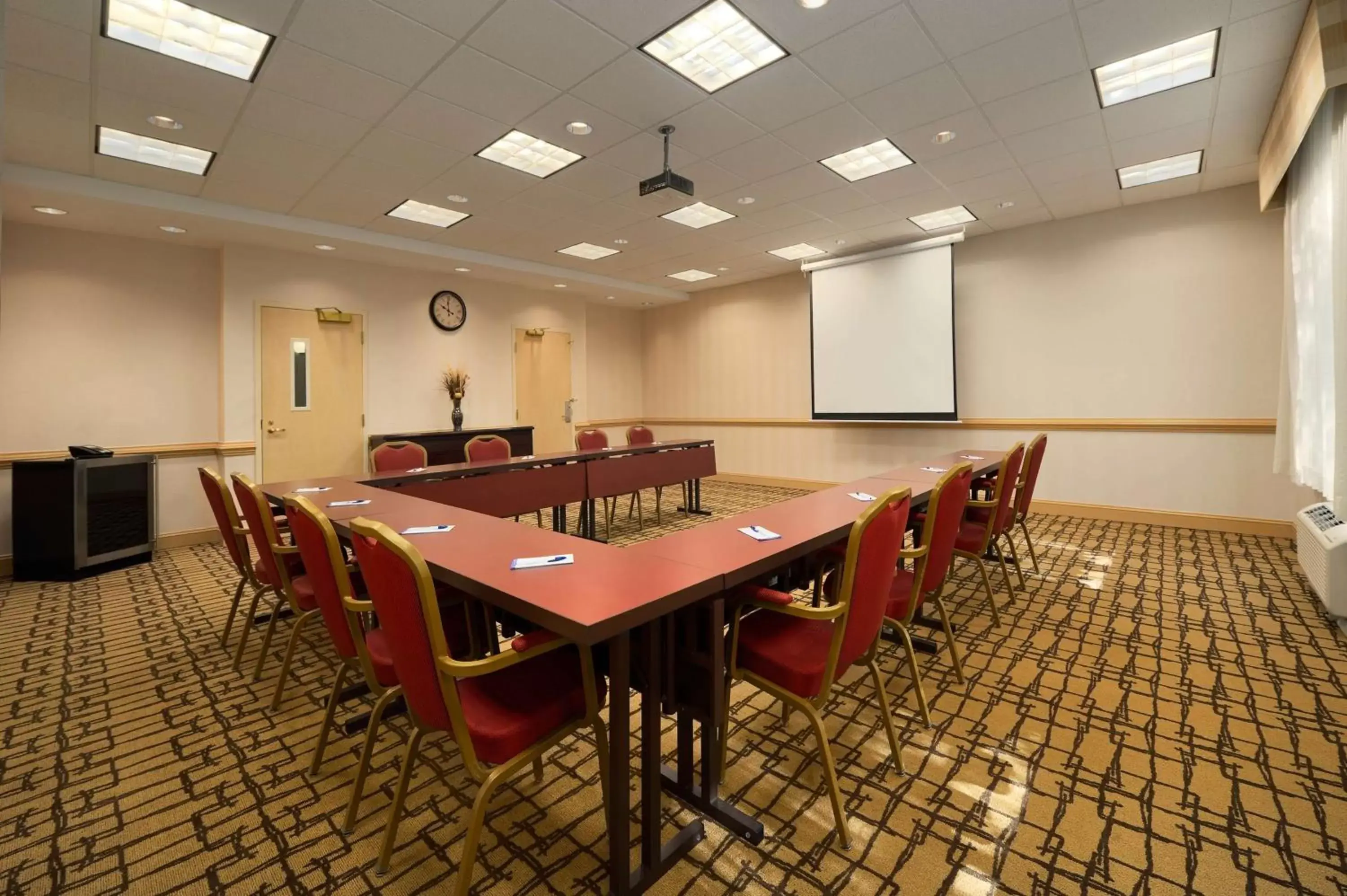 Meeting/conference room in Hilton Garden Inn Atlanta North/Johns Creek