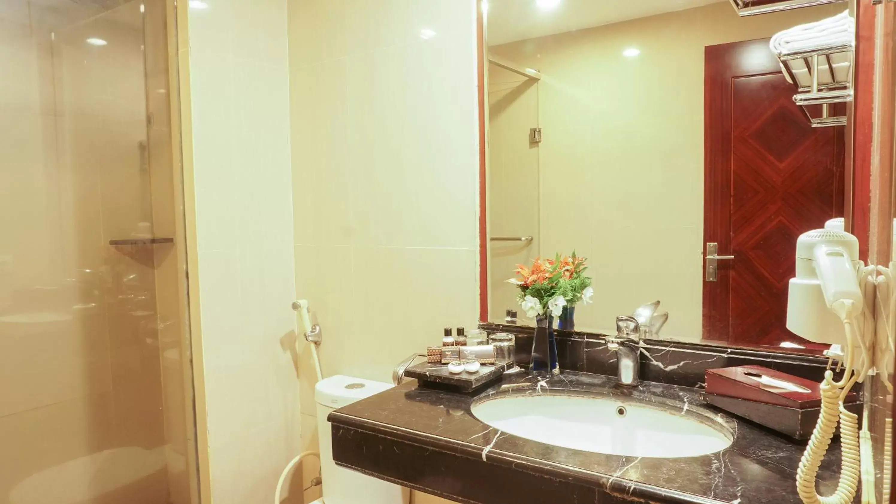 Bathroom in Grand Rocky Hotel Bukittinggi