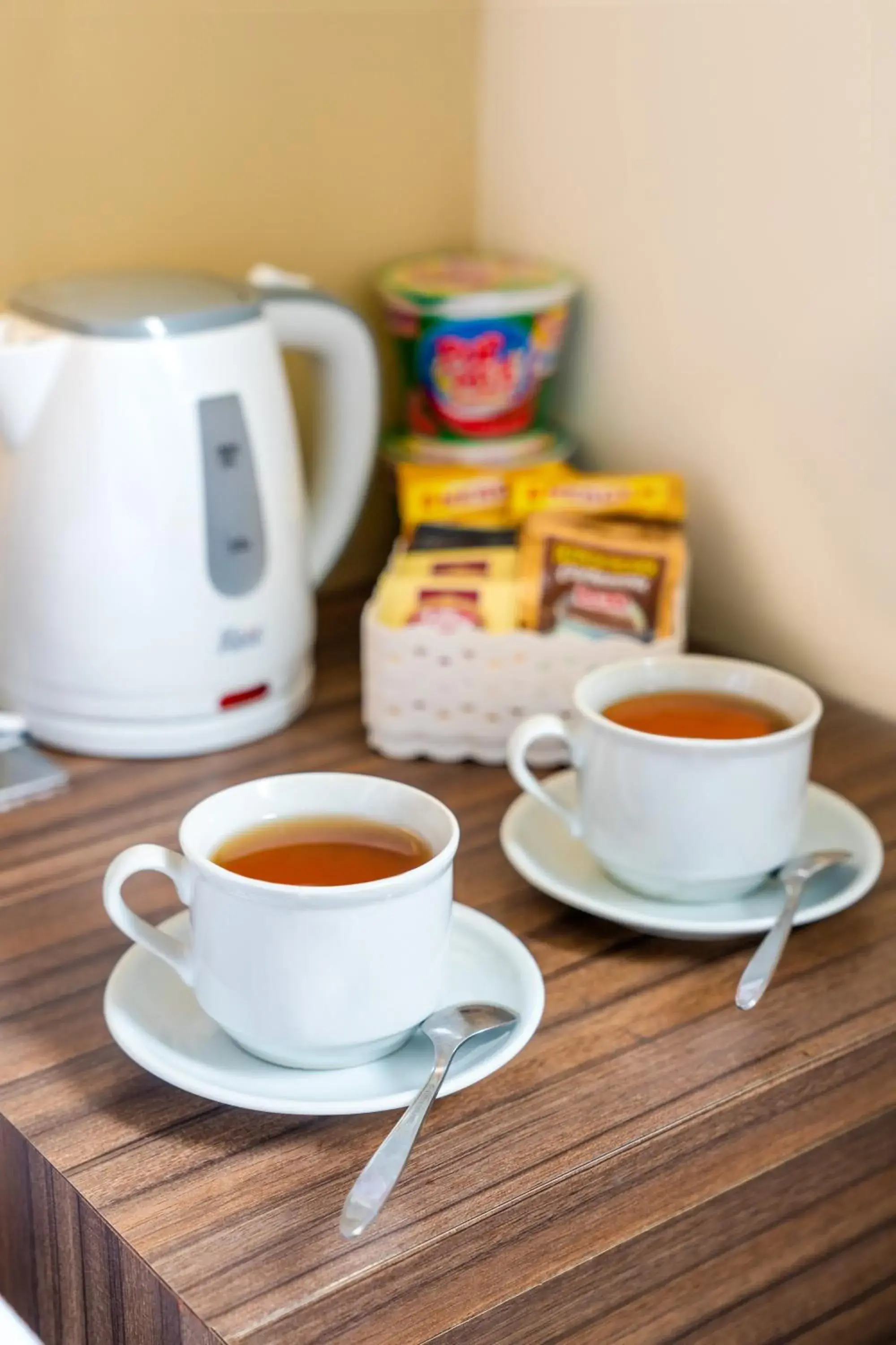 Coffee/tea facilities in LeGreen Suite Poso