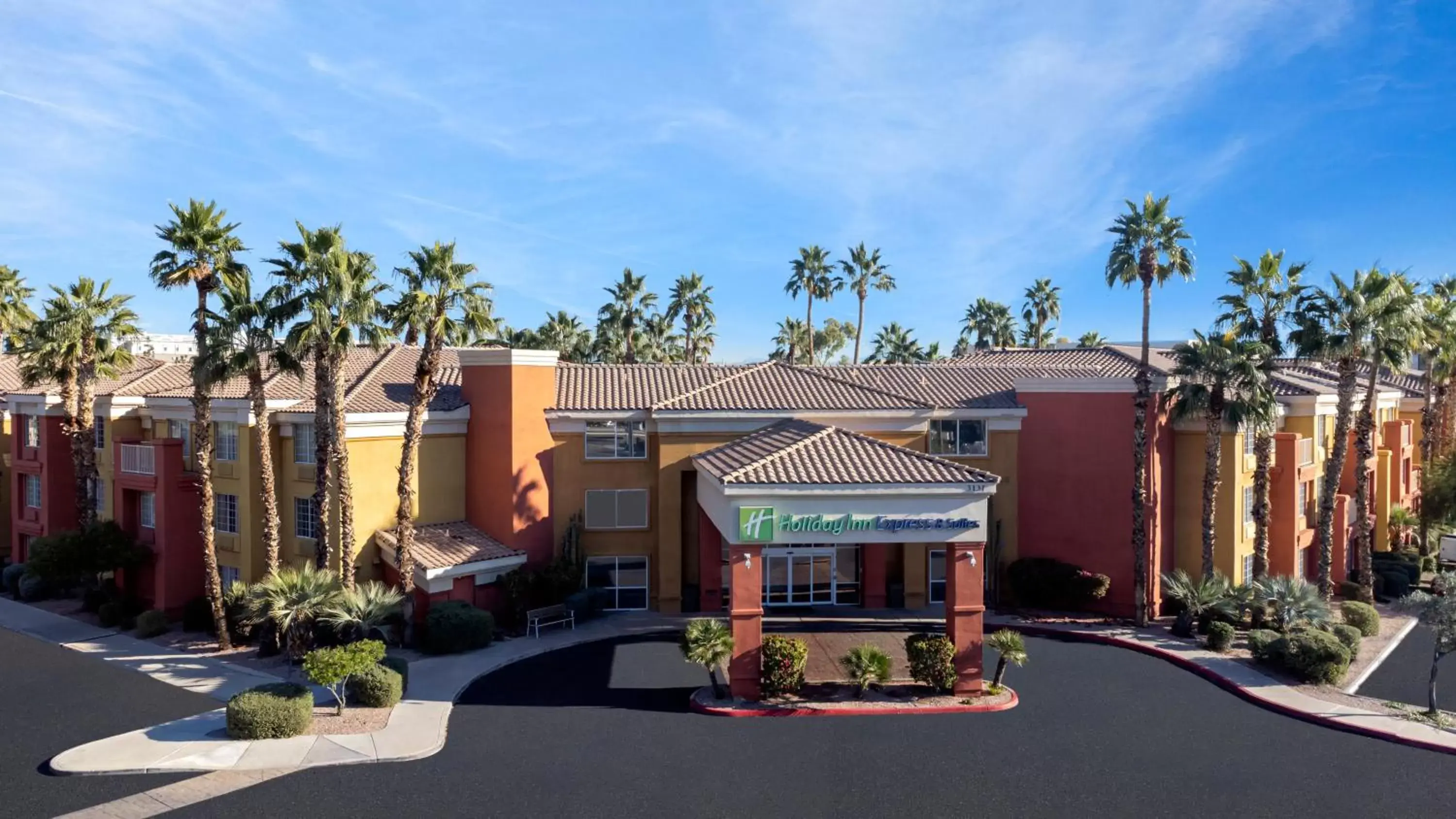 Property Building in Holiday Inn Express Hotel & Suites Scottsdale - Old Town, an IHG Hotel