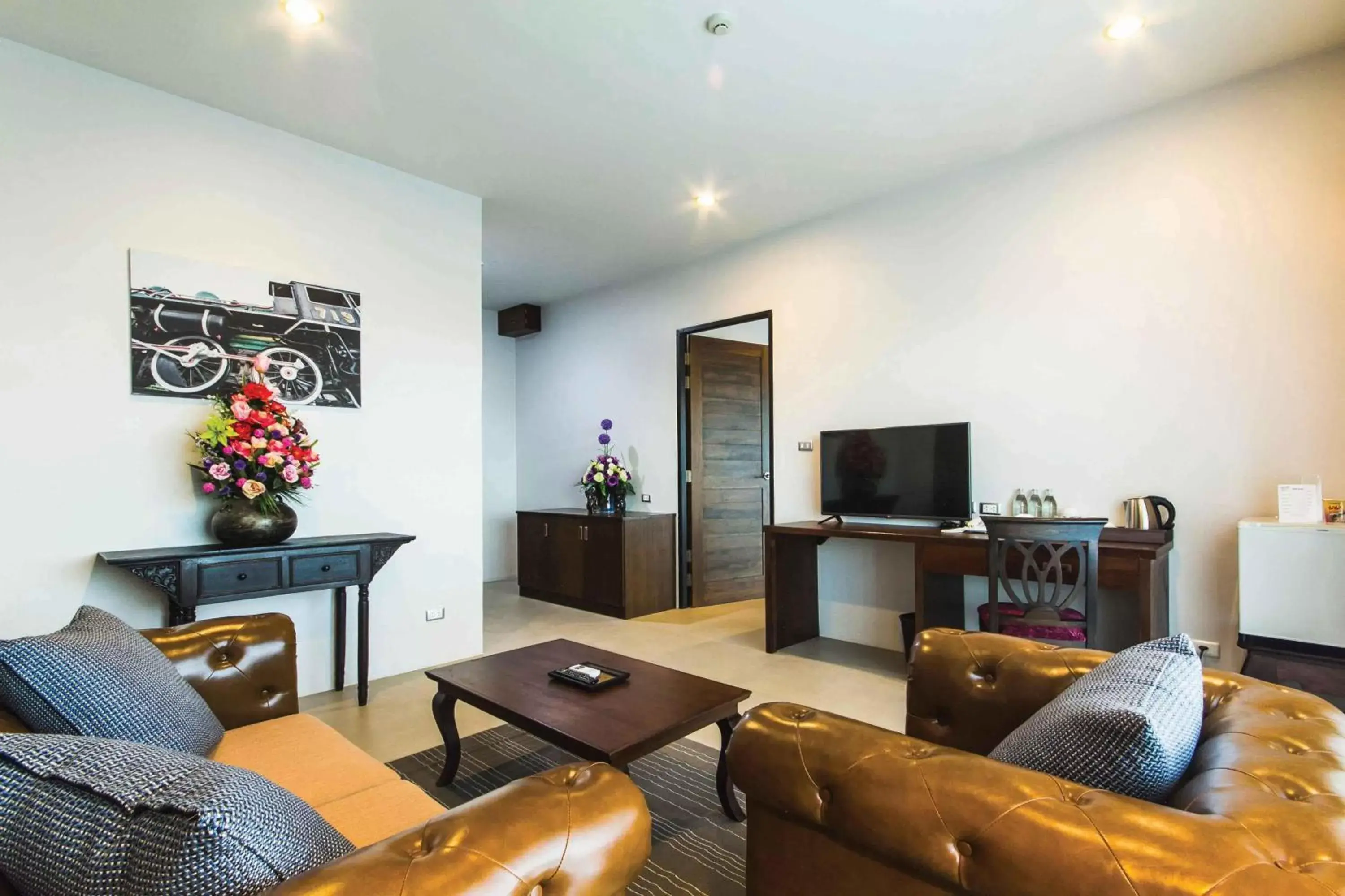 Living room, Seating Area in The Bridge Residence Hotel