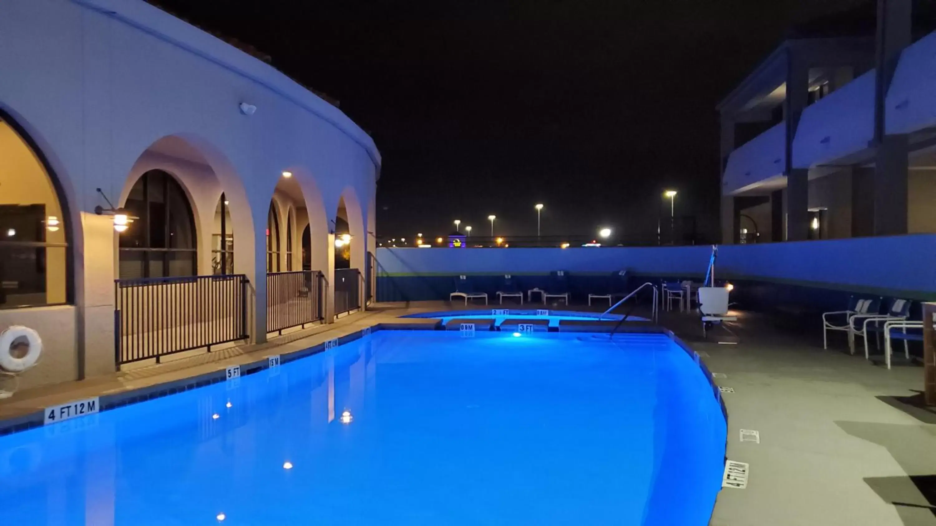 Swimming Pool in Holiday Inn El Paso West – Sunland Park, an IHG Hotel