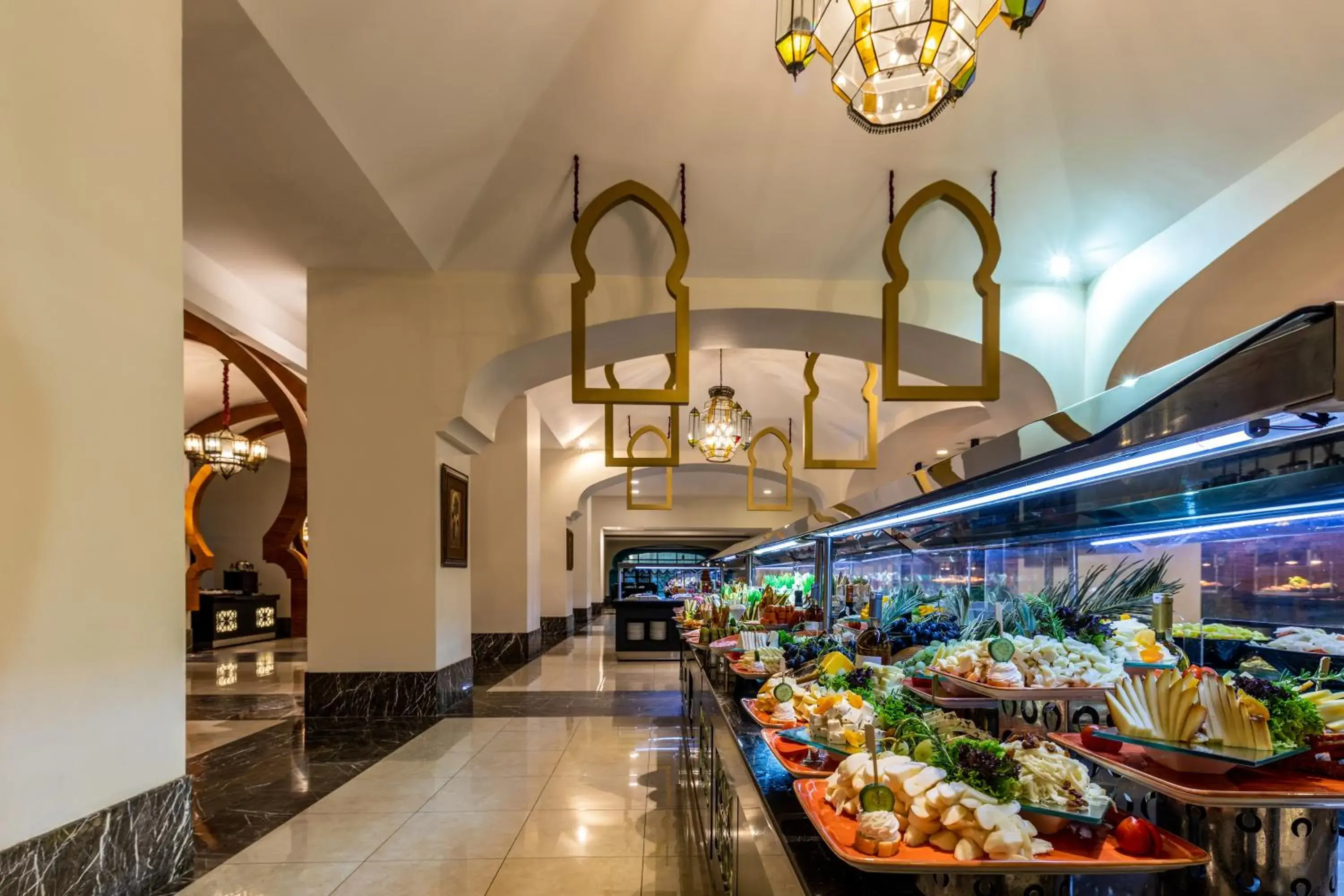 Restaurant/places to eat in Spice Hotel & Spa