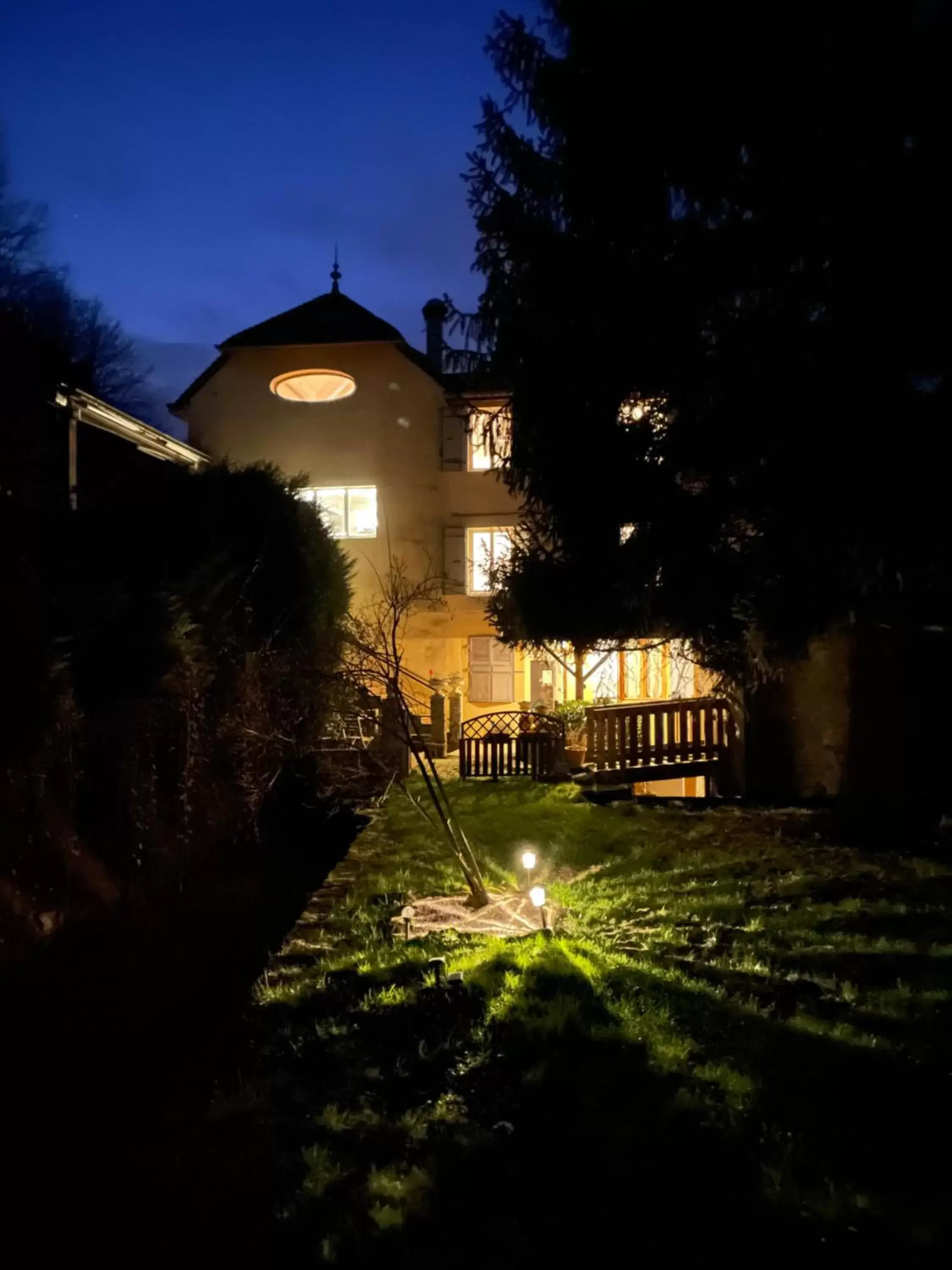 Night in Domaine Du Moulin Vallée Heureuse