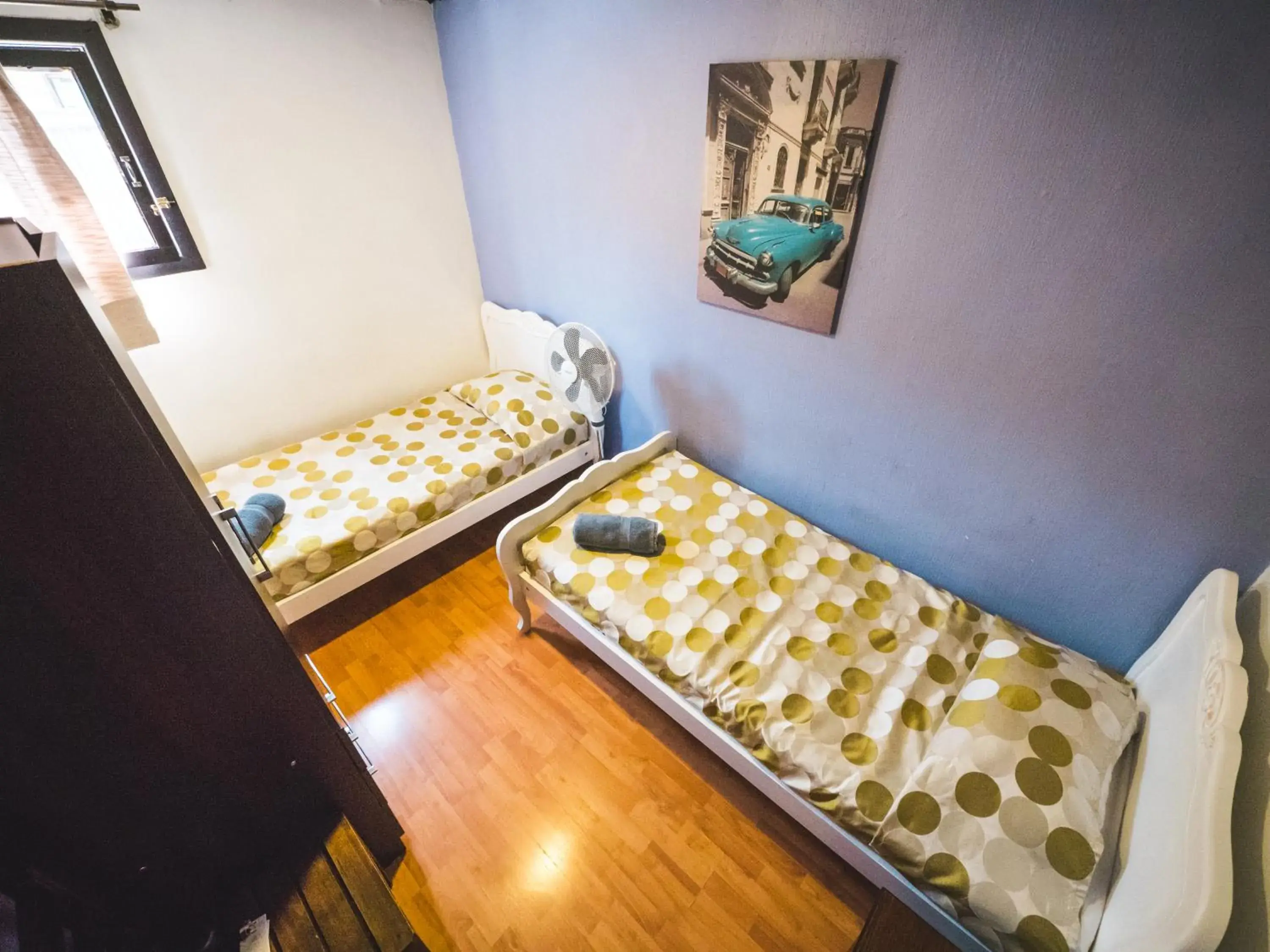 Twin Room with Shared Bathroom in Hostal Providencia