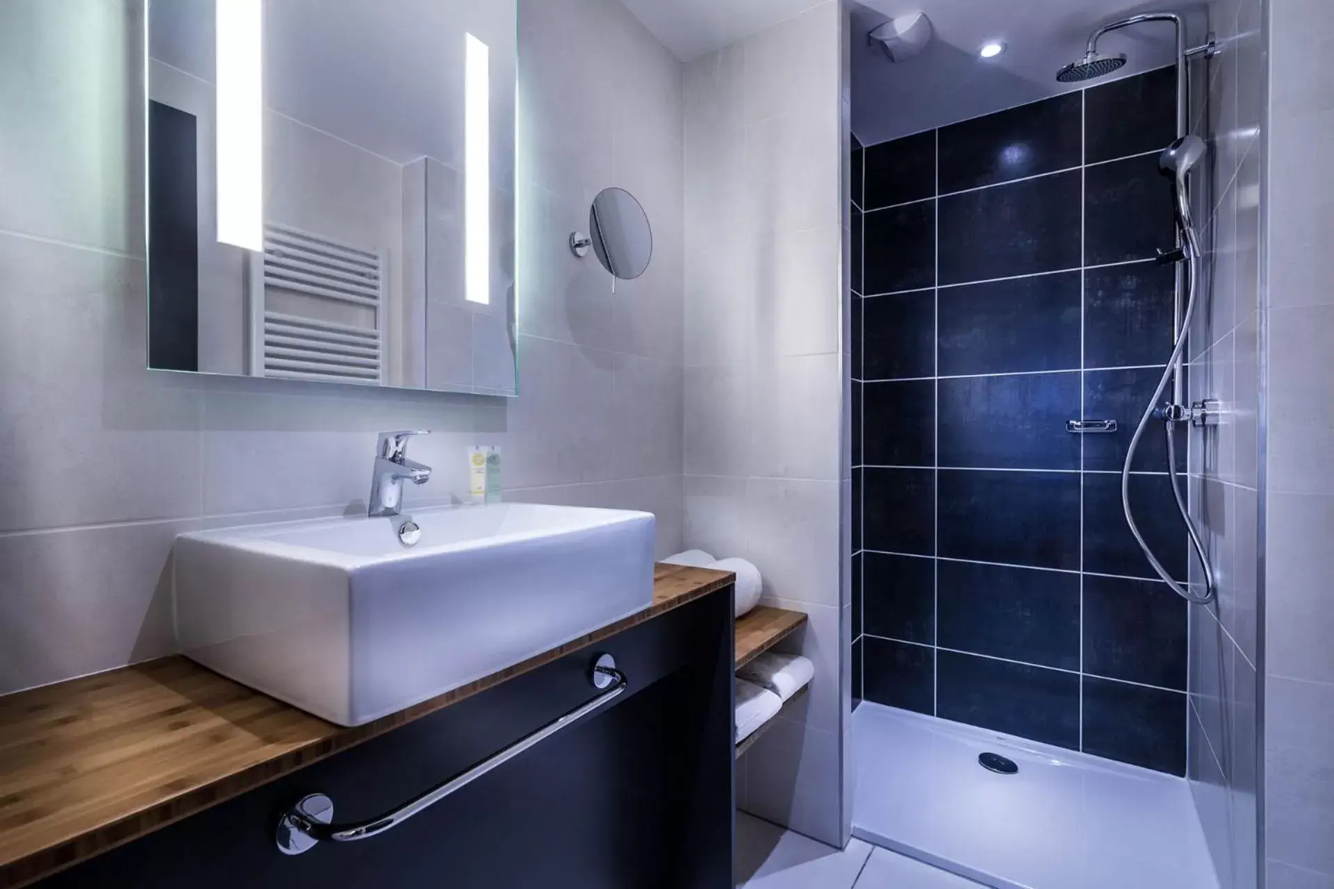 Shower, Bathroom in Best Western Plus Suitcase Paris La Défense